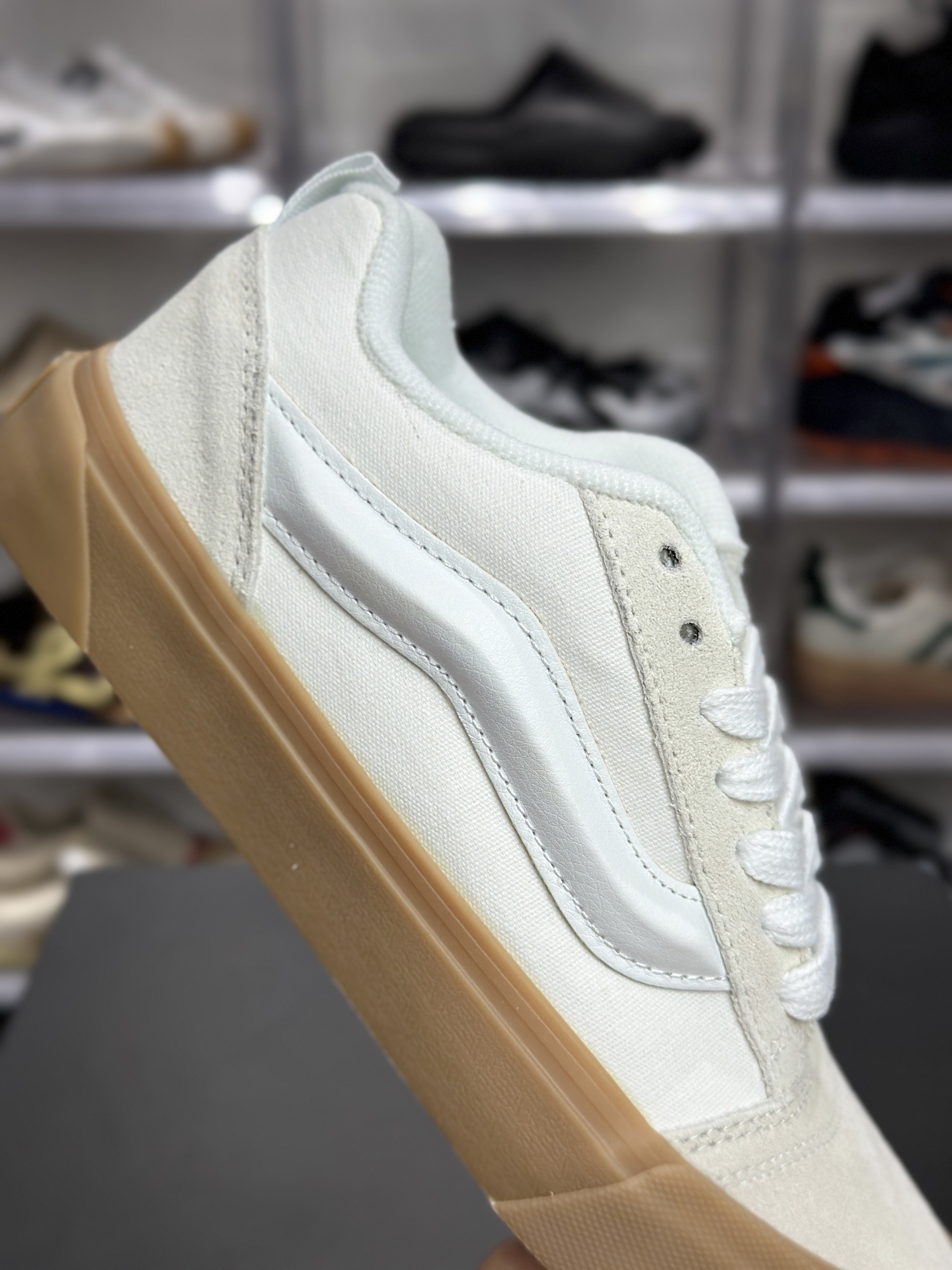 Vans Knu-Skool 米白帆布麂皮生胶底复古板鞋 VN0009D22CJ 米白
