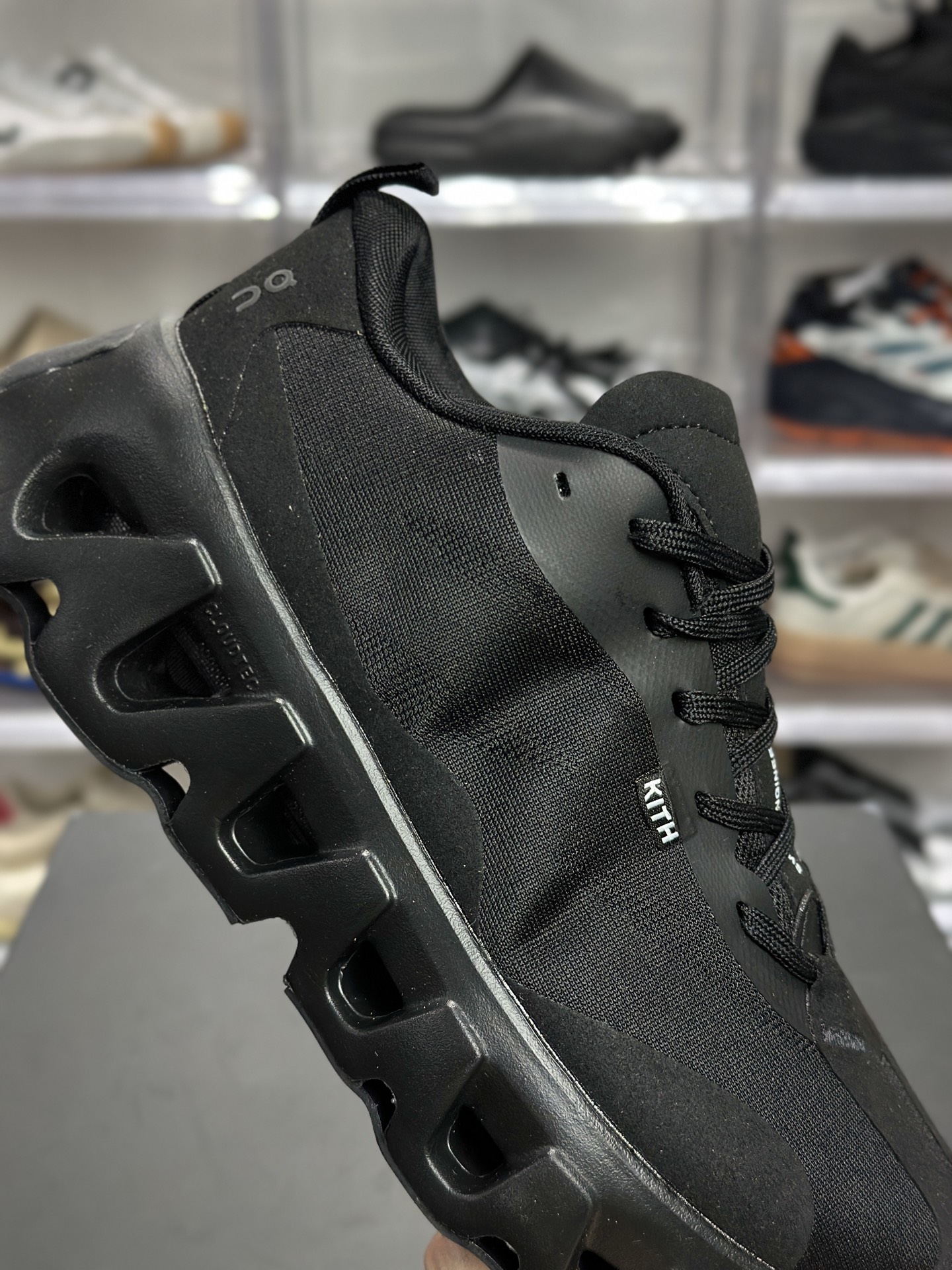 On Running x Kith Cloudswift K-Tech 1 全黑机能联名跑鞋-High Quatity Cheap Brand wholesale wholesaler seller Clothes Bags handbags Sneakers Top Fashion Clothing Shoes from China Factory Chinese suppliers best Quality Beautiful Price On Running x Kith Cloudswift K-Tech 1 全黑机能联名跑鞋