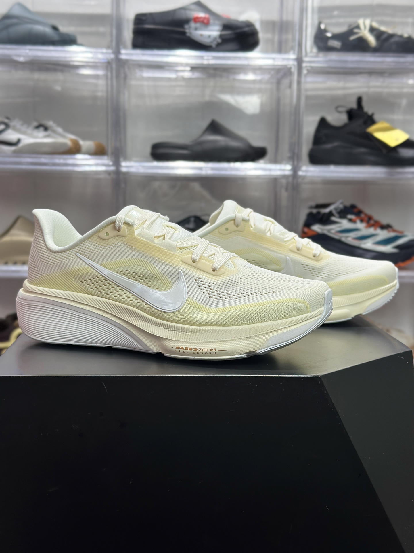 Nike Air Zoom Pegasus 42 奶黄渐变专业跑鞋 FB1831-High Quatity Cheap Brand wholesale wholesaler seller Clothes Bags handbags Sneakers Top Fashion Clothing Shoes from China Factory Chinese suppliers best Quality Beautiful Price Nike Air Zoom Pegasus 42 奶黄渐变专业跑鞋 FB1831
