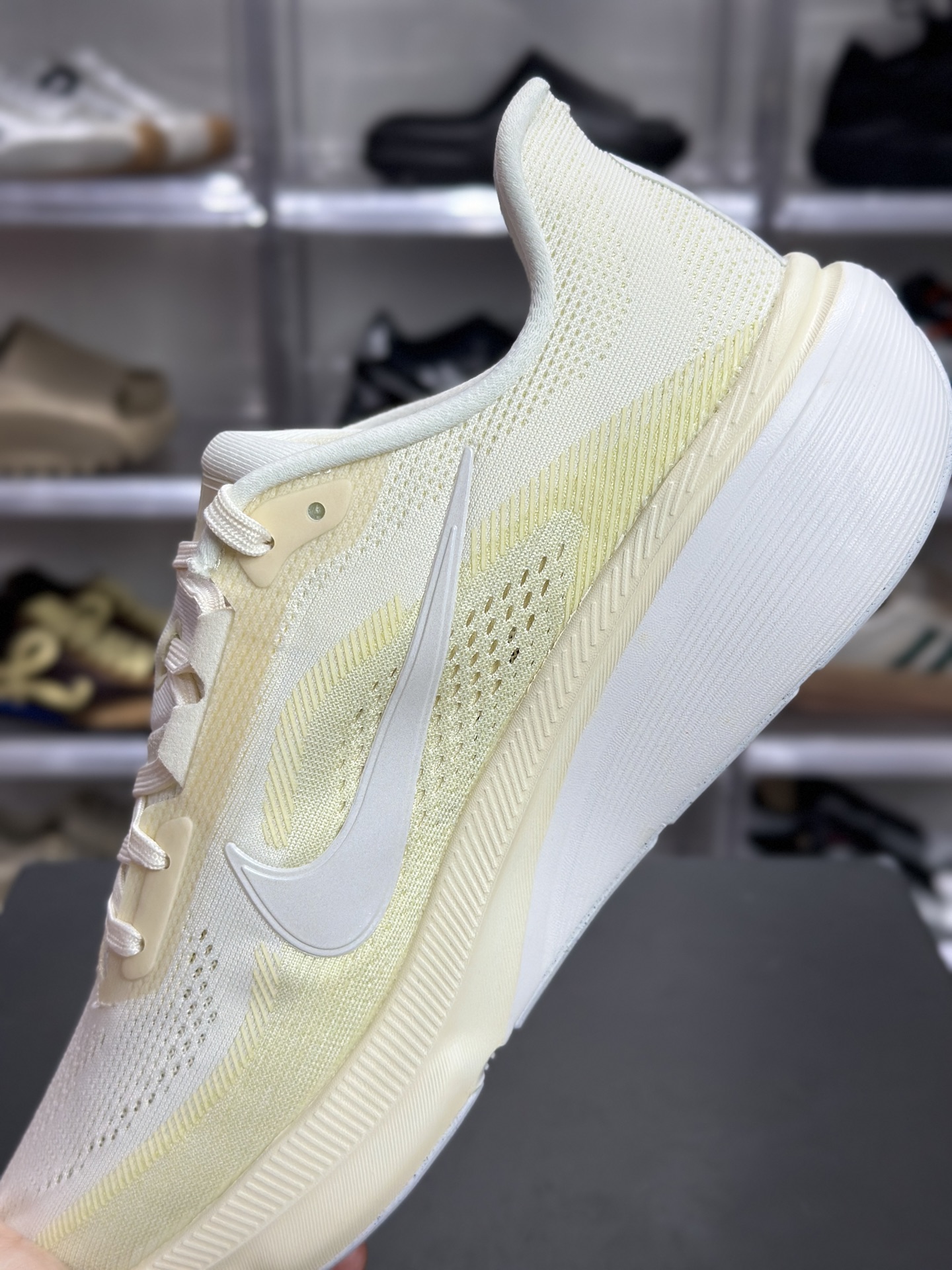 Nike Air Zoom Pegasus 42 奶黄渐变专业跑鞋 FB1831-High Quatity Cheap Brand wholesale wholesaler seller Clothes Bags handbags Sneakers Top Fashion Clothing Shoes from China Factory Chinese suppliers best Quality Beautiful Price Nike Air Zoom Pegasus 42 奶黄渐变专业跑鞋 FB1831