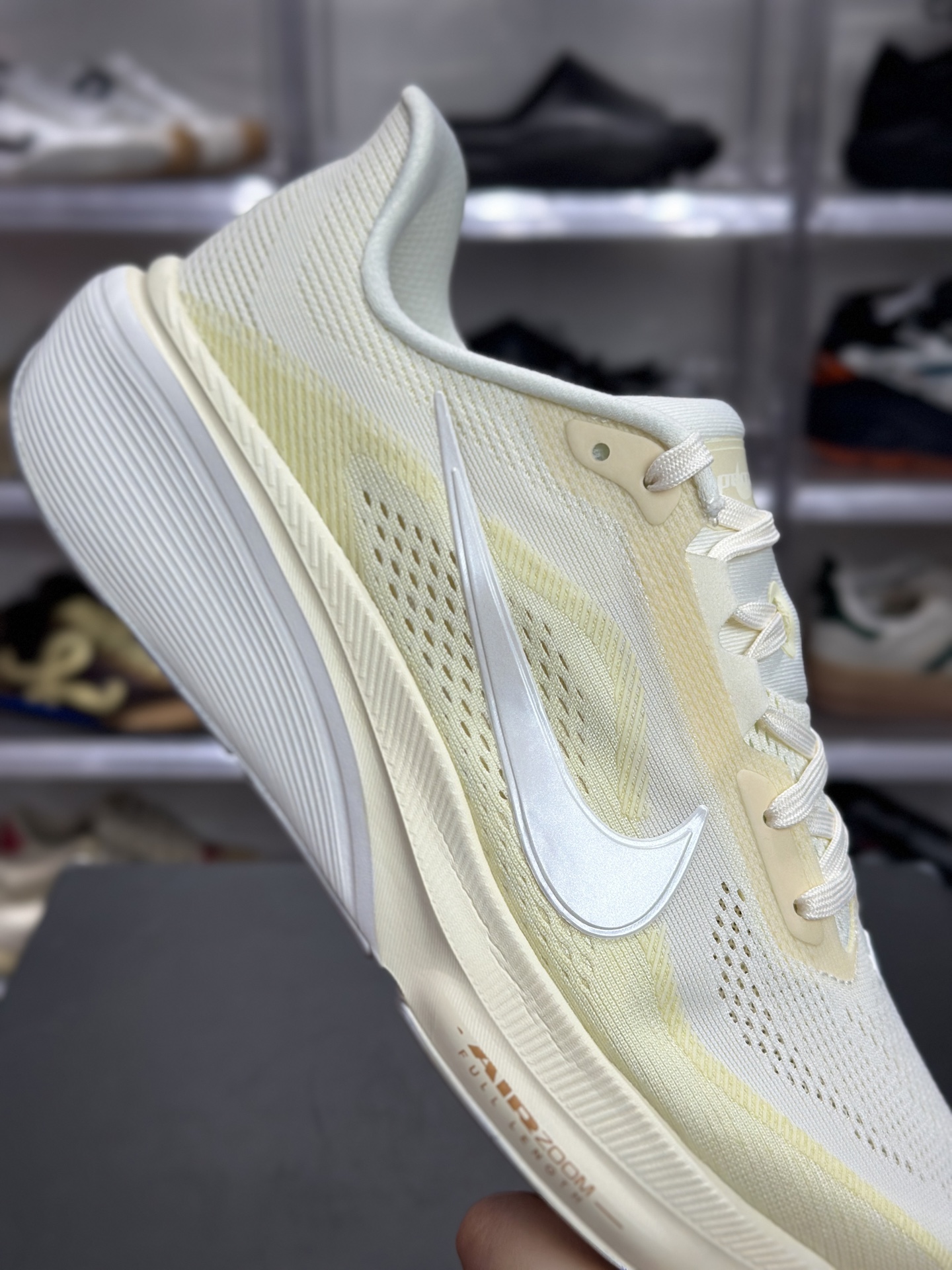 Nike Air Zoom Pegasus 42 奶黄渐变专业跑鞋 FB1831-High Quatity Cheap Brand wholesale wholesaler seller Clothes Bags handbags Sneakers Top Fashion Clothing Shoes from China Factory Chinese suppliers best Quality Beautiful Price Nike Air Zoom Pegasus 42 奶黄渐变专业跑鞋 FB1831