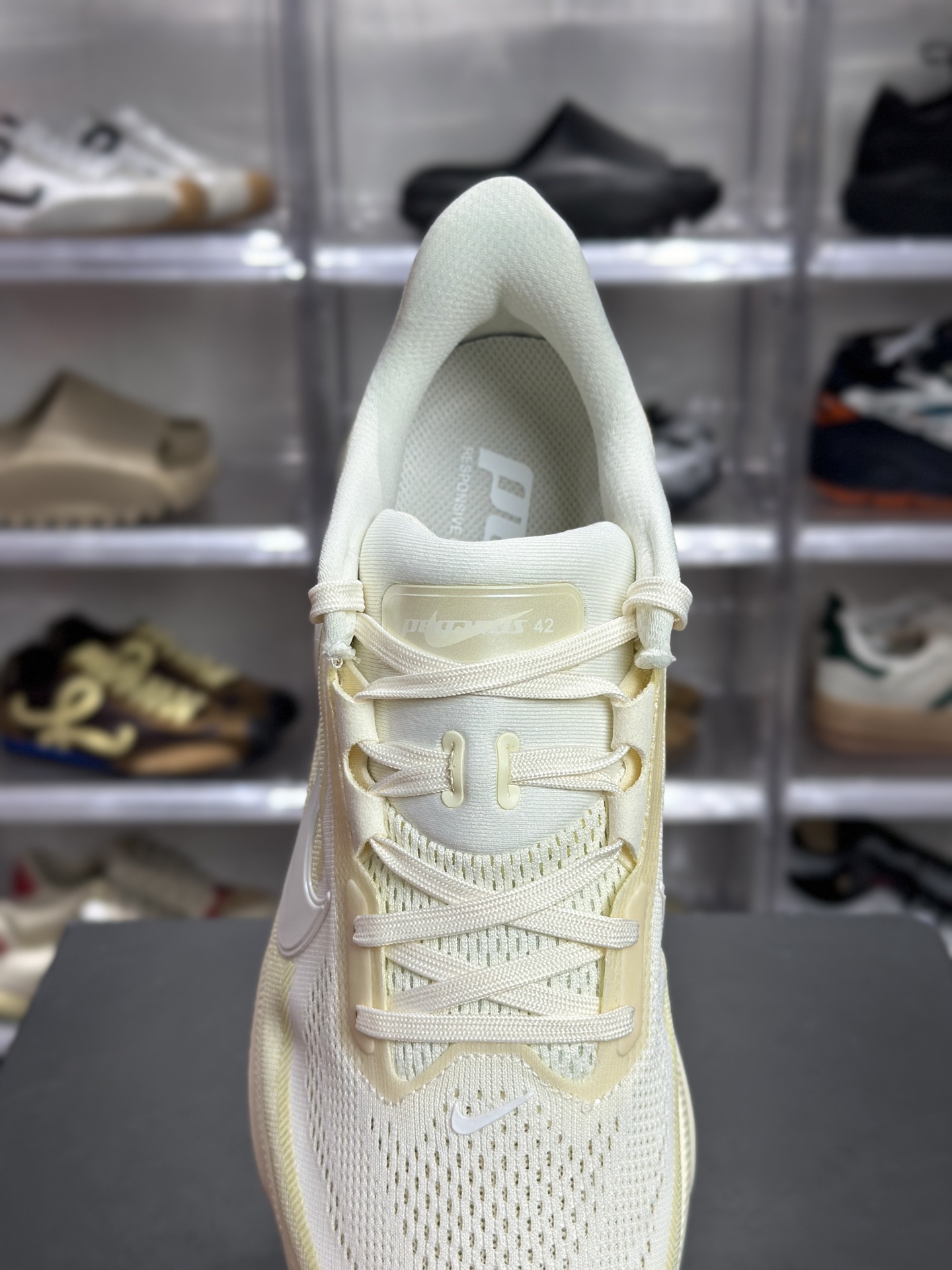 Nike Air Zoom Pegasus 42 奶黄渐变专业跑鞋 FB1831-High Quatity Cheap Brand wholesale wholesaler seller Clothes Bags handbags Sneakers Top Fashion Clothing Shoes from China Factory Chinese suppliers best Quality Beautiful Price Nike Air Zoom Pegasus 42 奶黄渐变专业跑鞋 FB1831