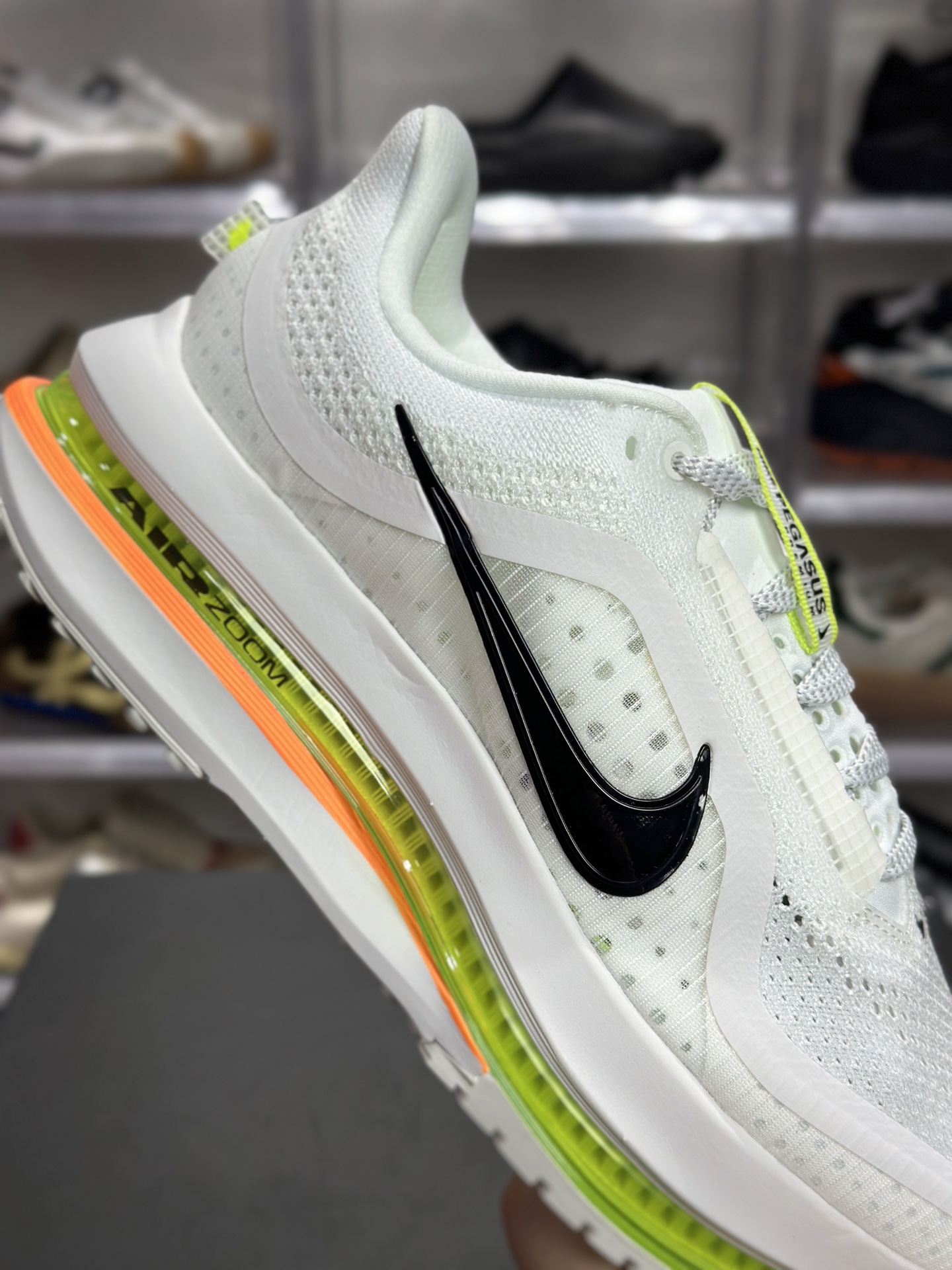 Nike Pegasus Premium SE 白黑荧光轻奢跑鞋 HO2592-105-High Quatity Cheap Brand wholesale wholesaler seller Clothes Bags handbags Sneakers Top Fashion Clothing Shoes from China Factory Chinese suppliers best Quality Beautiful Price Nike Pegasus Premium SE 白黑荧光轻奢跑鞋 HO2592-105