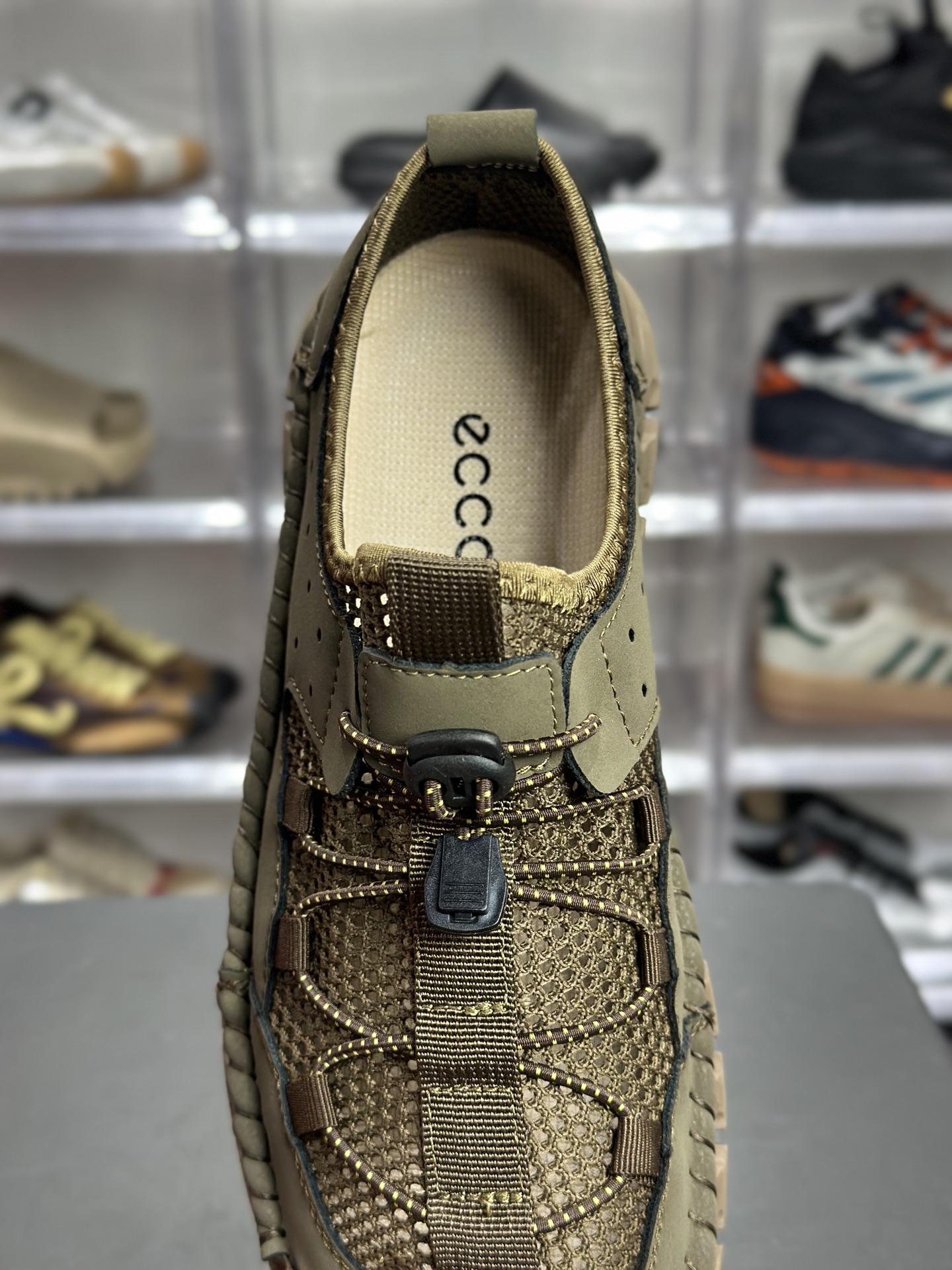 款名ECCO Biom BoJuel 军绿镂空户外休闲鞋 77871-010-High Quatity Cheap Brand wholesale wholesaler seller Clothes Bags handbags Sneakers Top Fashion Clothing Shoes from China Factory Chinese suppliers best Quality Beautiful Price 款名ECCO Biom BoJuel 军绿镂空户外休闲鞋 77871-010
