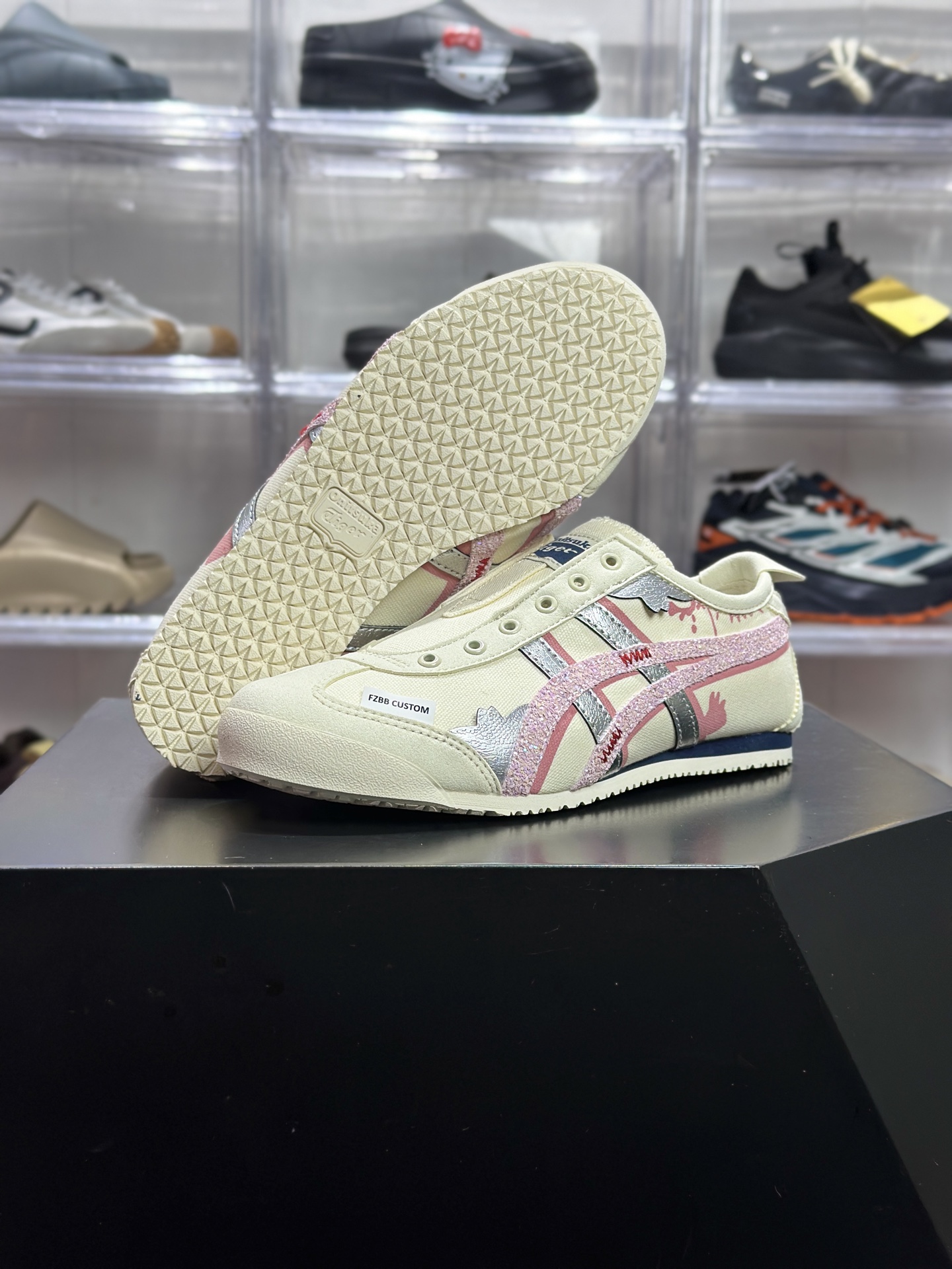 150 Onitsuka Tiger Mexico 66 Slip-On 鬼冢虎 米粉闪钻复古鞋 1183A360-205