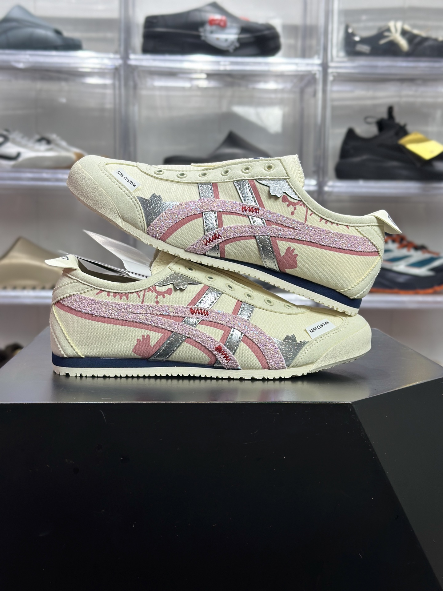 150 Onitsuka Tiger Mexico 66 Slip-On 鬼冢虎 米粉闪钻复古鞋 1183A360-205