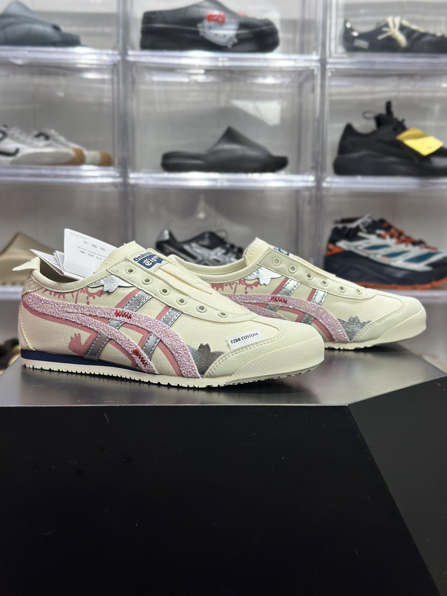 150 Onitsuka Tiger Mexico 66 Slip-On 鬼冢虎 米粉闪钻复古鞋 1183A360-205