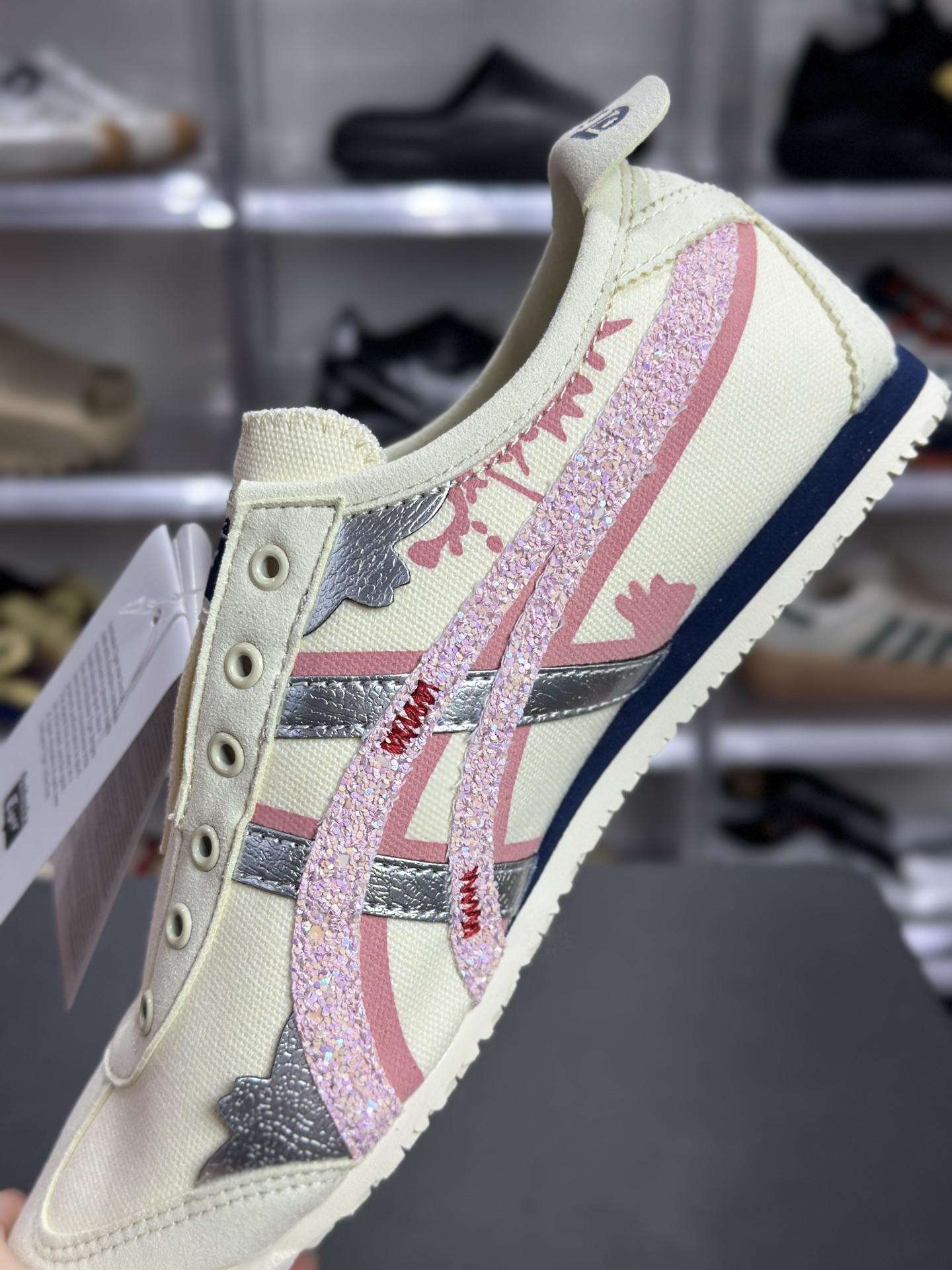150 Onitsuka Tiger Mexico 66 Slip-On 鬼冢虎 米粉闪钻复古鞋 1183A360-205