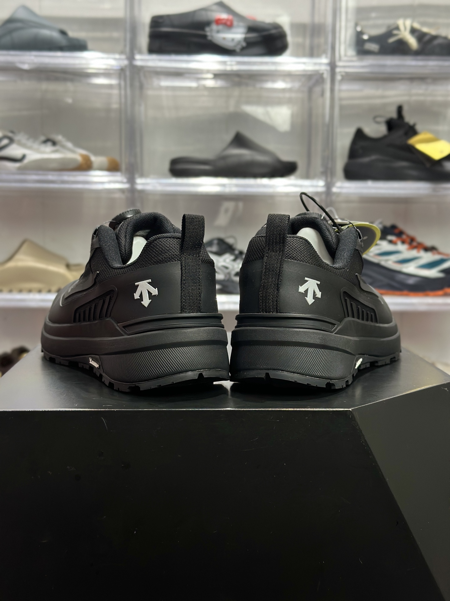 320 Undercover × Asics Dualis Primer Wire 迪桑特联名全黑机能跑鞋 D6131DSN33-Chinese UA Cheap High Quatity Brand Clothes Bags handbags Sneakers wholesale wholesaler seller from China Factory suppliers Fashion Clothing Shoes best Quality Beautiful Price 320 Undercover × Asics Dualis Primer Wire 迪桑特联名全黑机能跑鞋 D6131DSN33