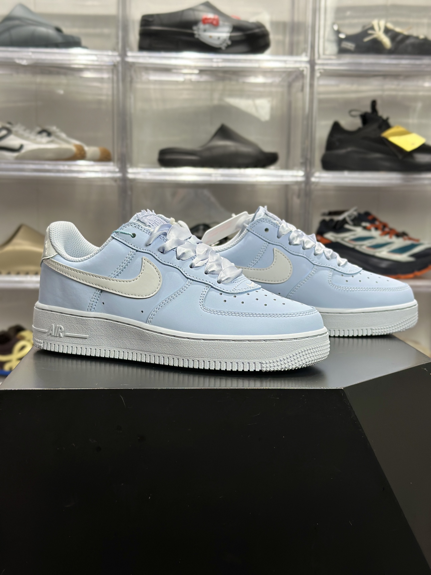 Nike Air Force 1 Retro P浅蓝缎带板鞋 （“浅蓝空军一号”） IR0871-400