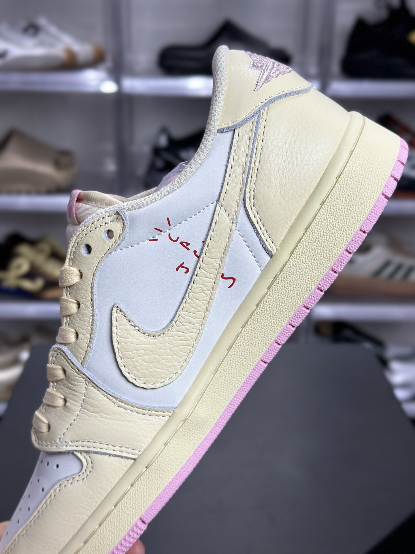 Air Jordan 1 Low 奶油粉低帮板鞋 AJ1低帮 奶油粉 1Q7661-100-莆田鞋,莆田鞋货源,高仿鞋,高仿鞋货源,安福档口,莆田高仿鞋,莆田鞋批发,高仿鞋批发,莆田高仿运动鞋,高仿运动鞋,莆田运动鞋 Air Jordan 1 Low 奶油粉低帮板鞋 AJ1低帮 奶油粉 1Q7661-100