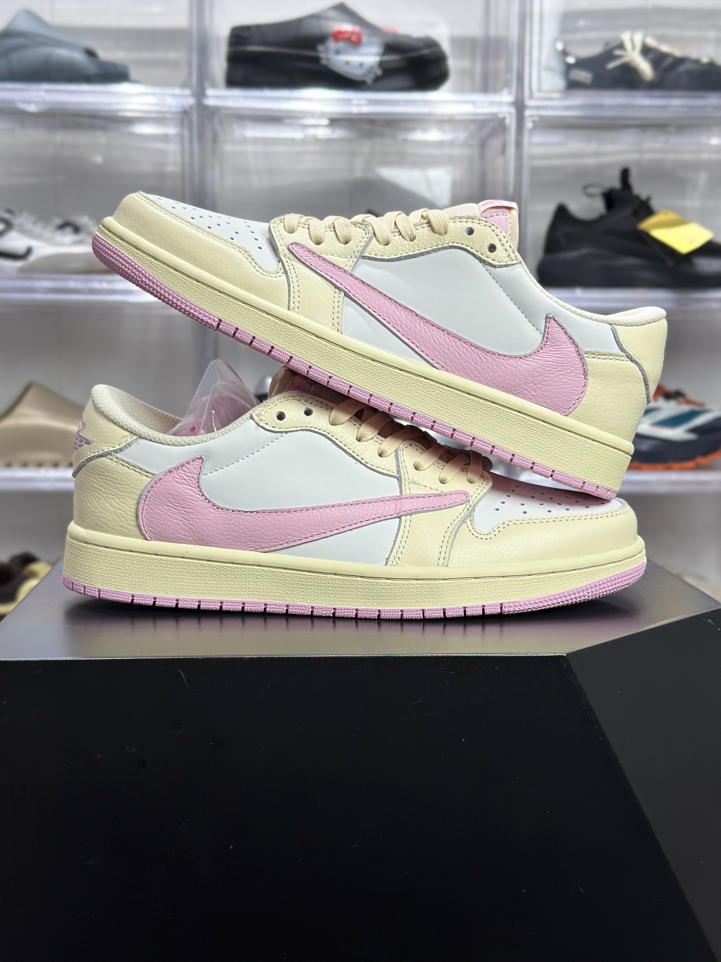 Air Jordan 1 Low 奶油粉低帮板鞋 AJ1低帮 奶油粉 1Q7661-100-莆田鞋,莆田鞋货源,高仿鞋,高仿鞋货源,安福档口,莆田高仿鞋,莆田鞋批发,高仿鞋批发,莆田高仿运动鞋,高仿运动鞋,莆田运动鞋 Air Jordan 1 Low 奶油粉低帮板鞋 AJ1低帮 奶油粉 1Q7661-100
