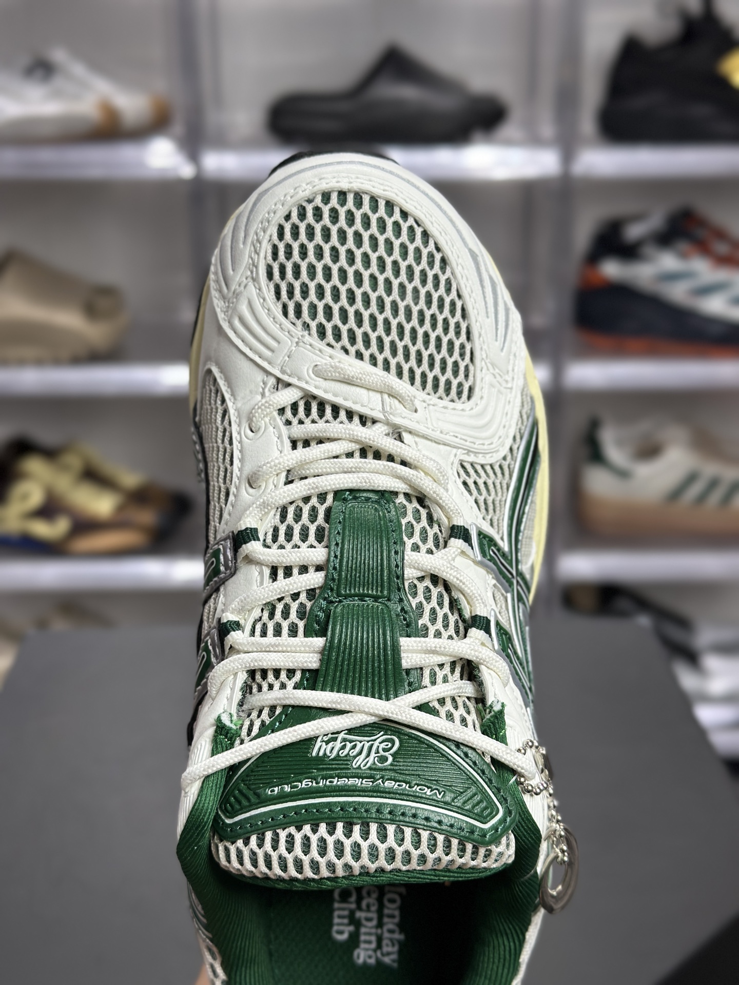 200 Asics GEL-KAHANA TR Nexus 系列 亚瑟士 KAHANA 白绿款 1203B132-100