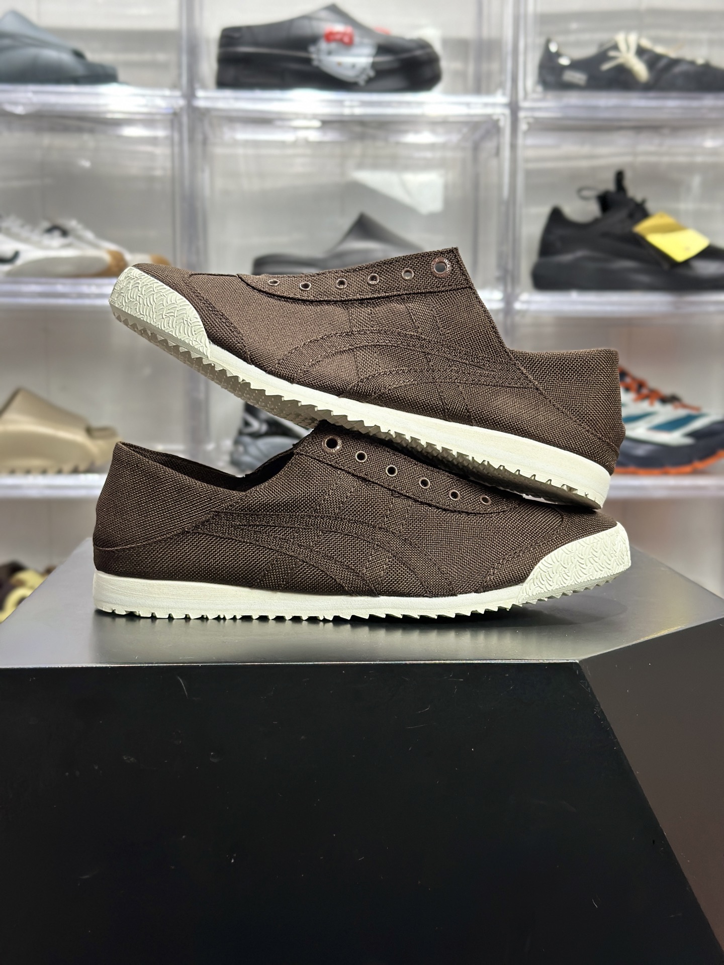 160 Onitsuka Tiger Mexico 66 SD Paraty 鬼冢虎 棕调复古休闲鞋 1183C432-200
