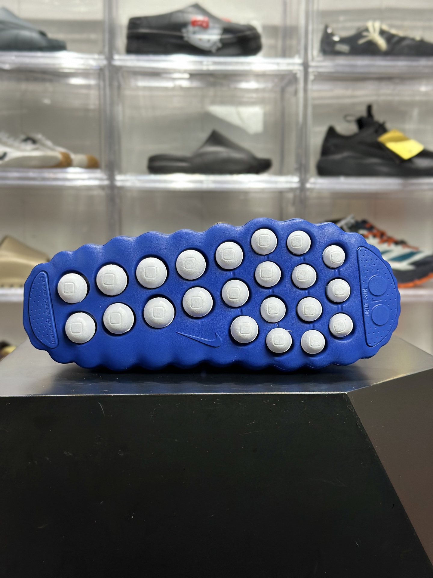 Nike Mind 001 蓝黑渐变休闲拖 按摩托 HQ4307-400-莆田鞋,莆田鞋货源,高仿鞋,高仿鞋货源,安福档口,莆田高仿鞋,莆田鞋批发,高仿鞋批发,莆田高仿运动鞋,高仿运动鞋,莆田运动鞋 Nike Mind 001 蓝黑渐变休闲拖 按摩托 HQ4307-400