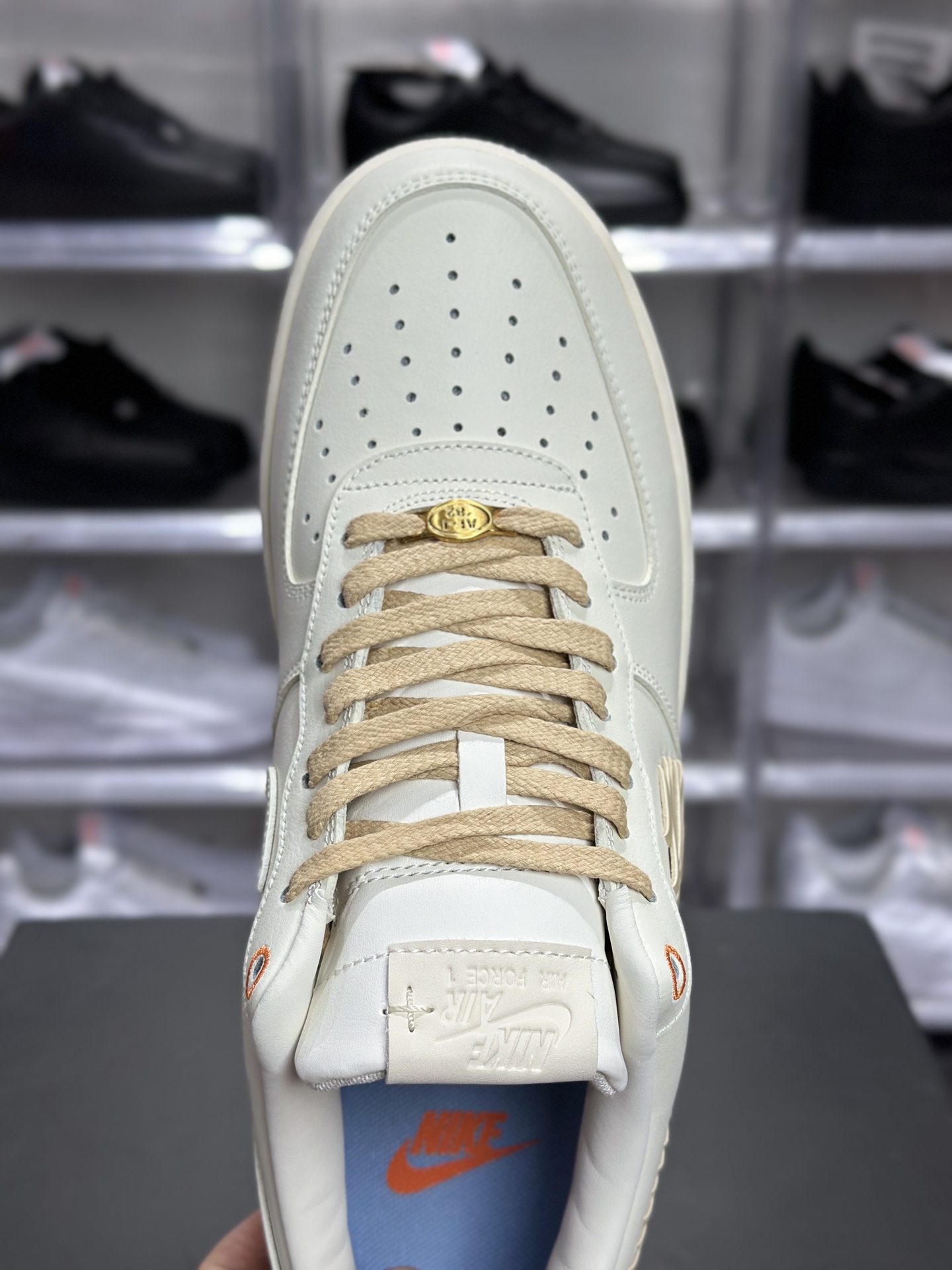 Nike Air Force 1 07 LV8 ESS+ 羽翼拼接空军一号 IR7031-121-莆田鞋,莆田鞋货源,高仿鞋,高仿鞋货源,安福档口,莆田高仿鞋,莆田鞋批发,高仿鞋批发,莆田高仿运动鞋,高仿运动鞋,莆田运动鞋 Nike Air Force 1 07 LV8 ESS+ 羽翼拼接空军一号 IR7031-121