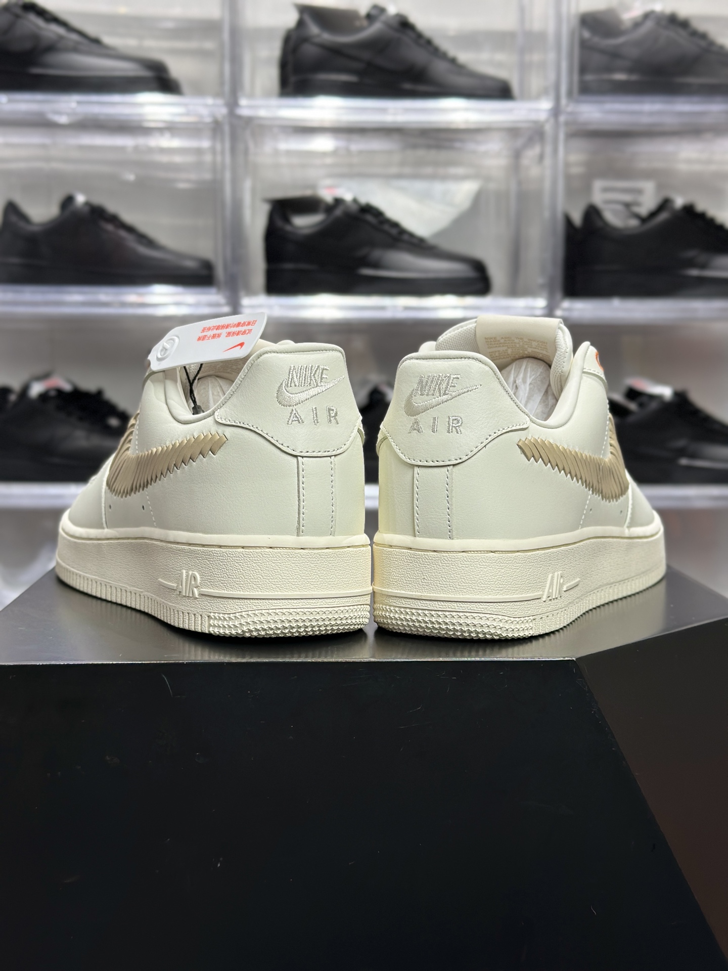 Nike Air Force 1 07 LV8 ESS+ 羽翼拼接空军一号 IR7031-121-莆田鞋,莆田鞋货源,高仿鞋,高仿鞋货源,安福档口,莆田高仿鞋,莆田鞋批发,高仿鞋批发,莆田高仿运动鞋,高仿运动鞋,莆田运动鞋 Nike Air Force 1 07 LV8 ESS+ 羽翼拼接空军一号 IR7031-121