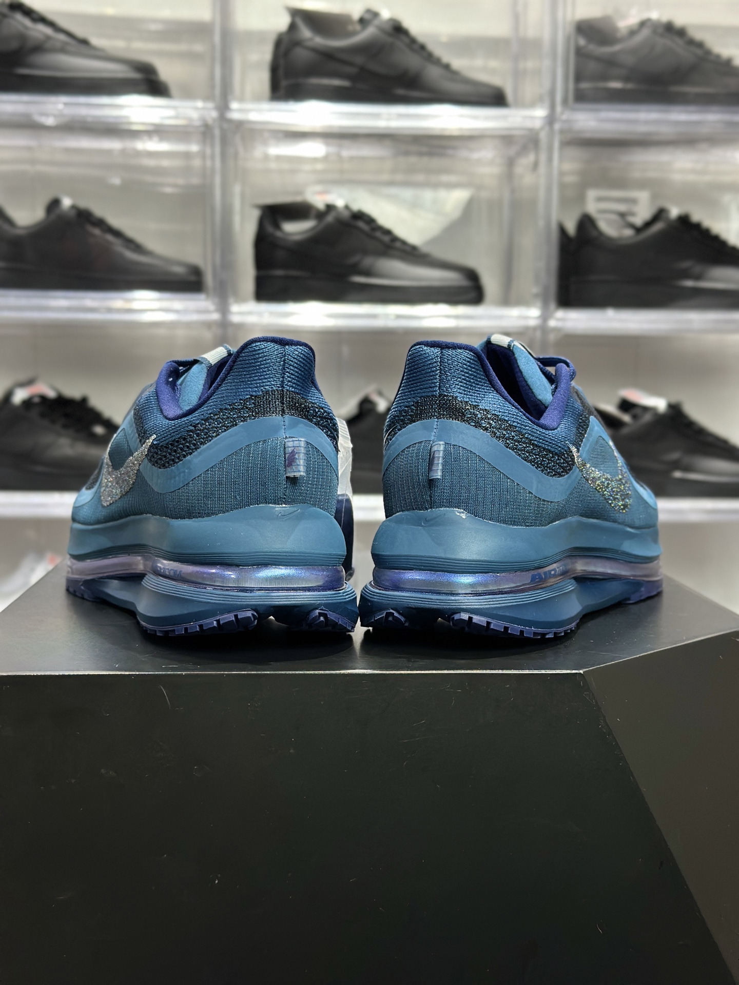 Nike Pegasus Premium SE 飞马 Premium SE 渐变蓝闪气垫跑鞋 IM7364-499