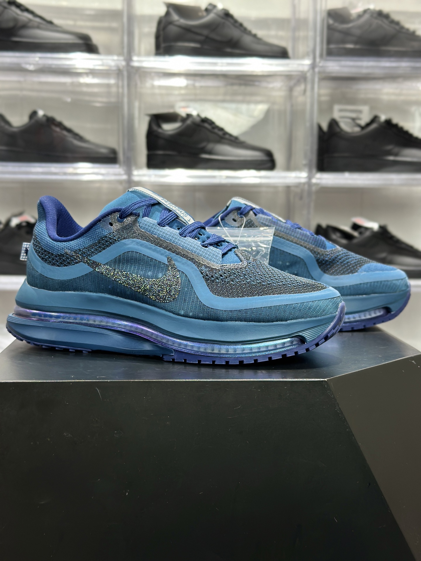 Nike Pegasus Premium SE 飞马 Premium SE 渐变蓝闪气垫跑鞋 IM7364-499