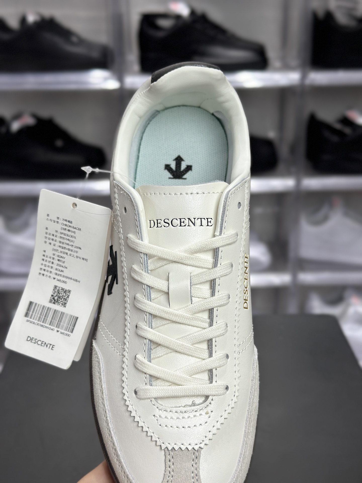 180 Undercover Edge Court Classy 米白黑标板鞋 迪桑特箭头板鞋 SQ323LSN75