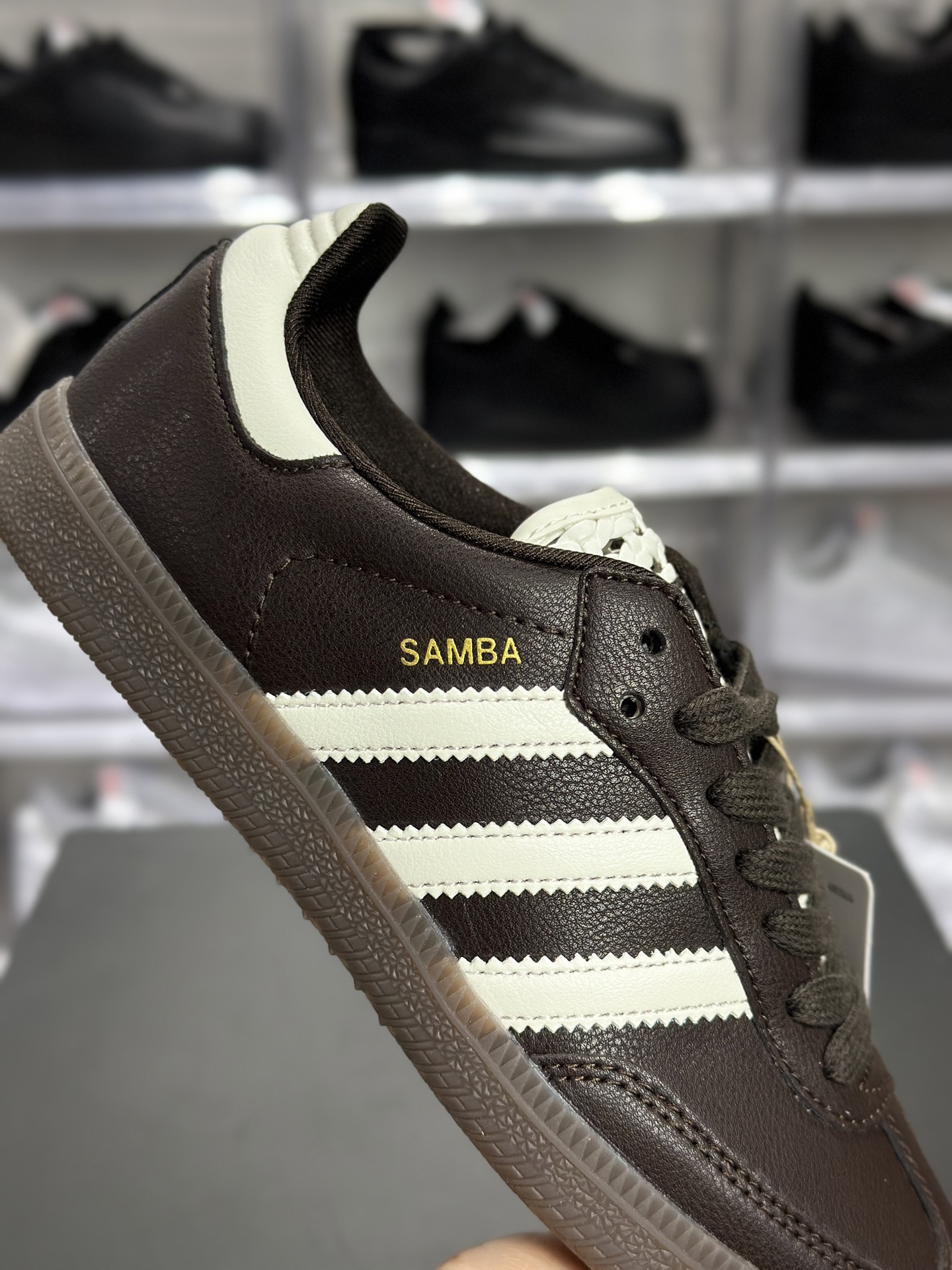 160 adidas Samba W 棕白复古板鞋 阿迪 桑巴鞋 IH3982-Chinese UA Cheap High Quatity Brand Clothes Bags handbags Sneakers wholesale wholesaler seller from China Factory suppliers Fashion Clothing Shoes best Quality Beautiful Price 160 adidas Samba W 棕白复古板鞋 阿迪 桑巴鞋 IH3982
