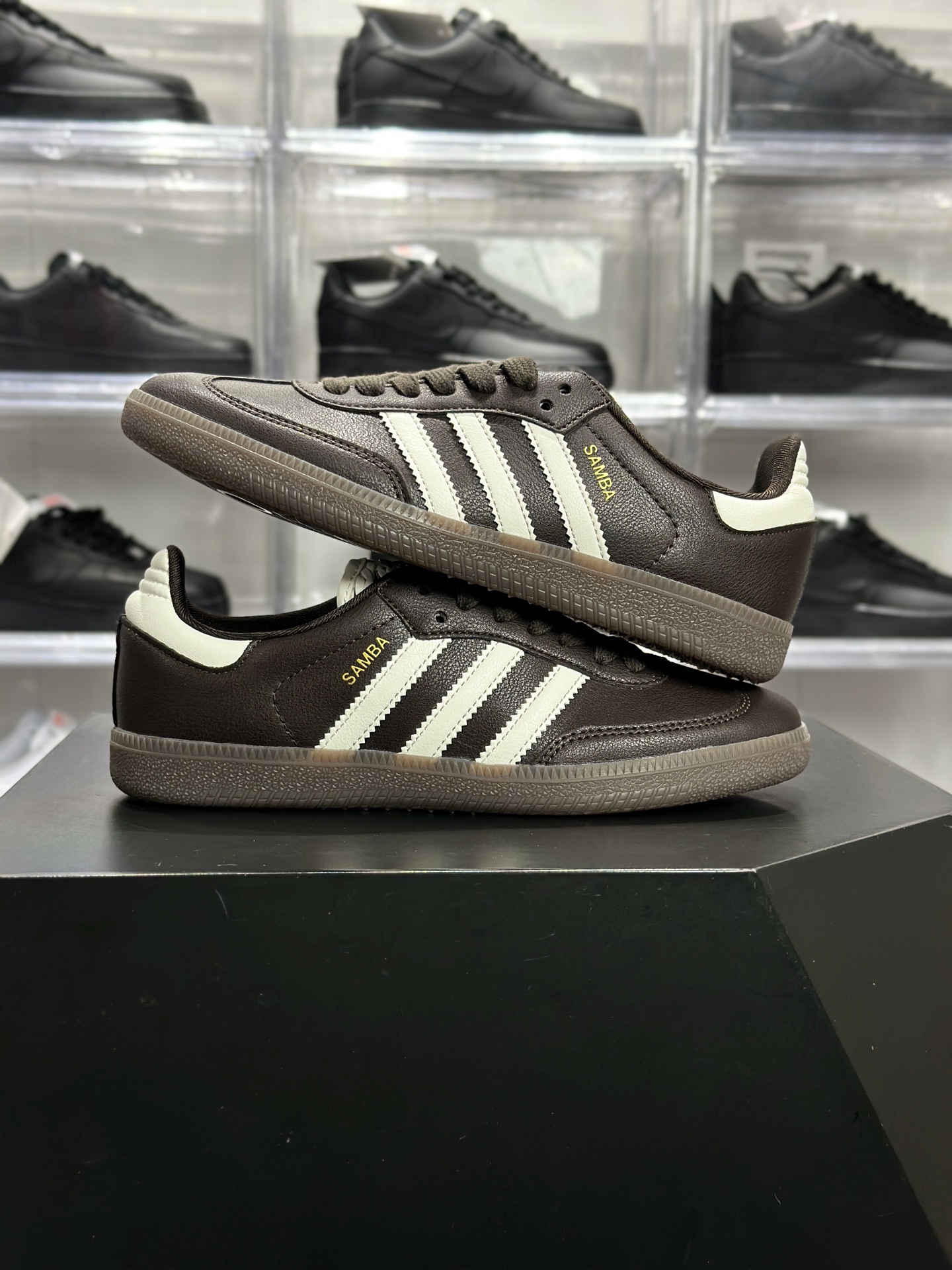 160 adidas Samba W 棕白复古板鞋 阿迪 桑巴鞋 IH3982-Chinese UA Cheap High Quatity Brand Clothes Bags handbags Sneakers wholesale wholesaler seller from China Factory suppliers Fashion Clothing Shoes best Quality Beautiful Price 160 adidas Samba W 棕白复古板鞋 阿迪 桑巴鞋 IH3982