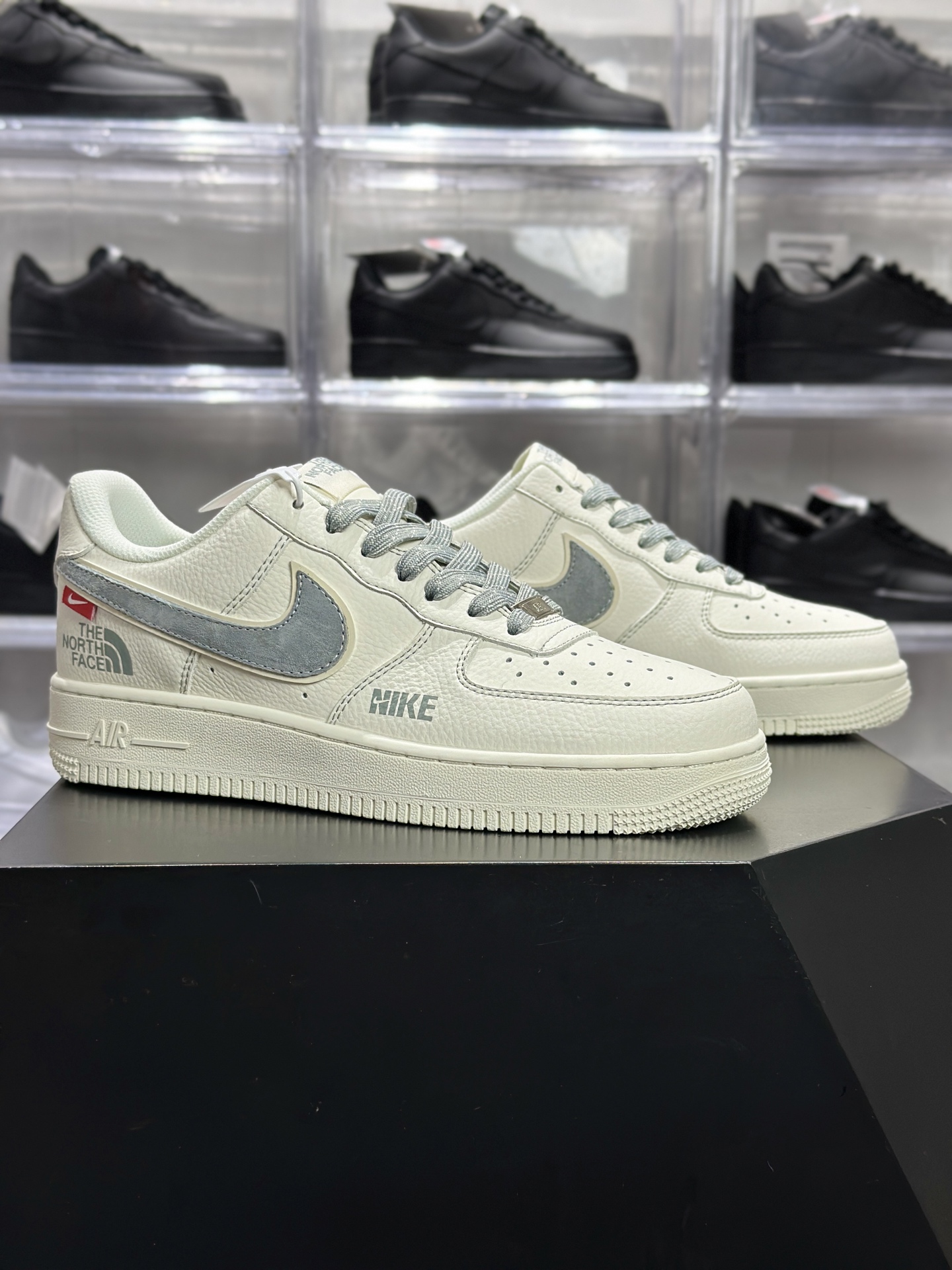 Nike Air Force 1 07 x The North Face 联名款（米灰） KG6699-F41