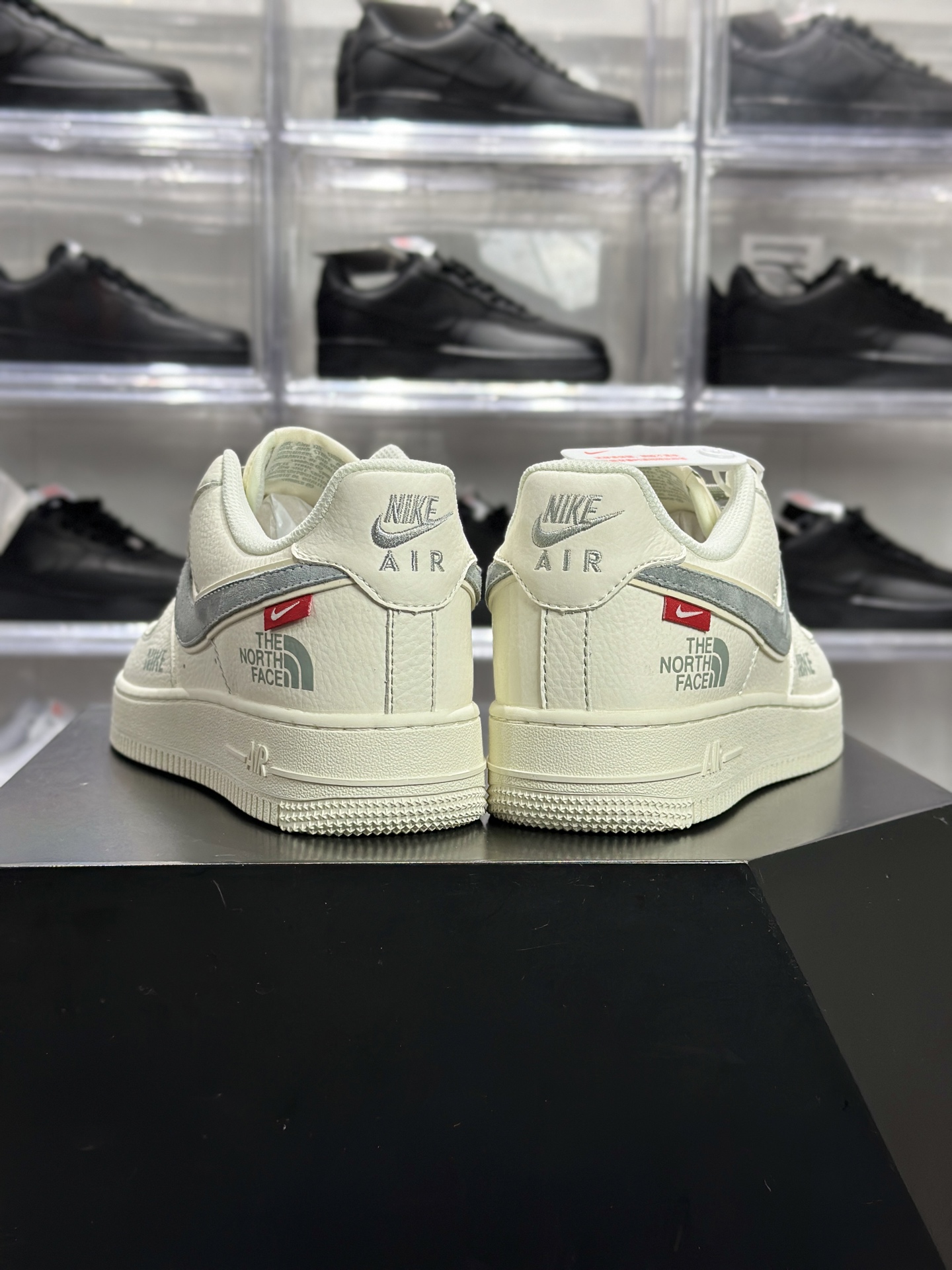 Nike Air Force 1 07 x The North Face 联名款（米灰） KG6699-F41