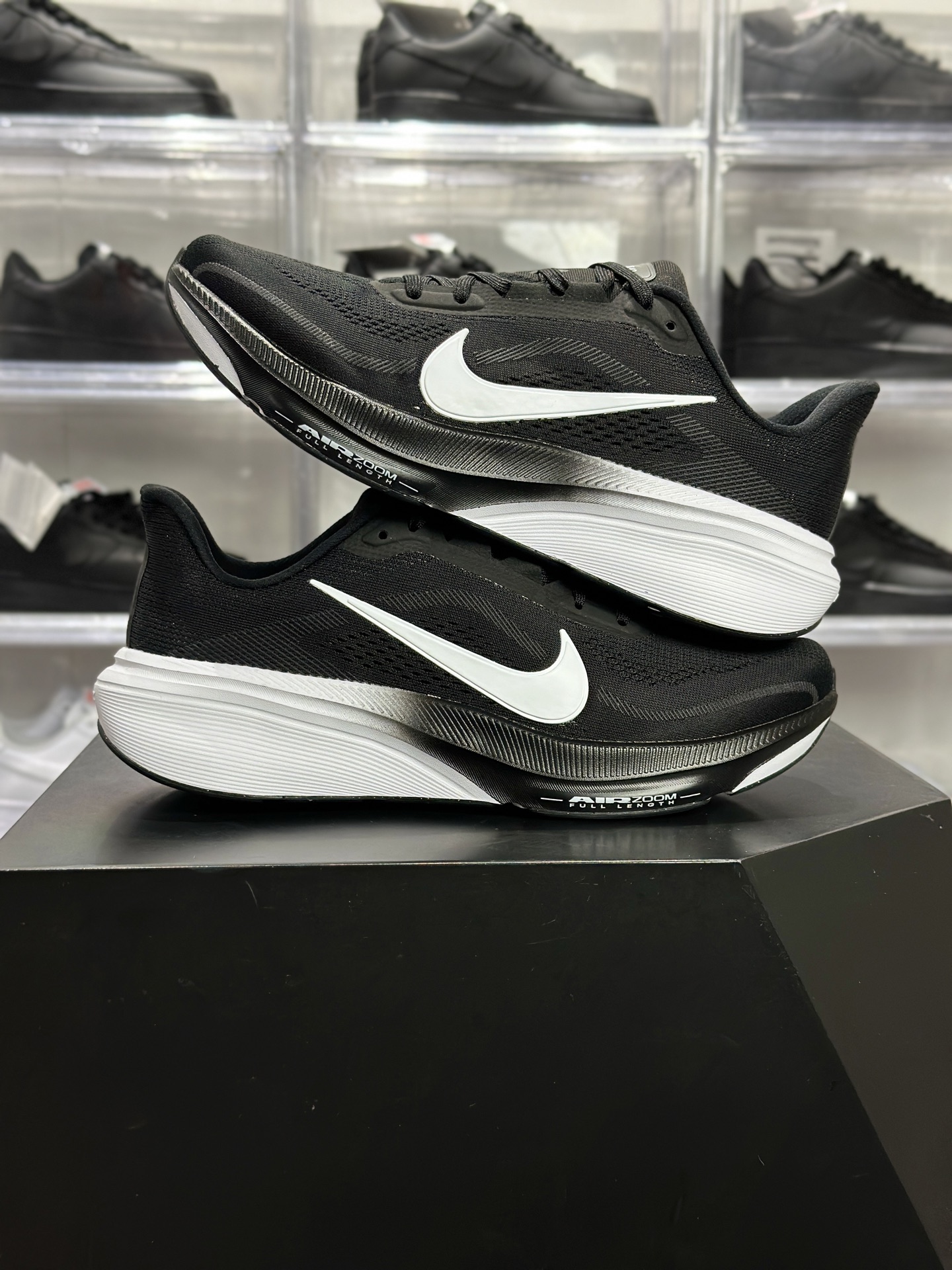 Nike Air Zoom Pegasus 42 飞马 42(黑白款) IB1881-001-莆田鞋,莆田鞋货源,高仿鞋,高仿鞋货源,安福档口,莆田高仿鞋,莆田鞋批发,高仿鞋批发,莆田高仿运动鞋,高仿运动鞋,莆田运动鞋 Nike Air Zoom Pegasus 42 飞马 42(黑白款) IB1881-001