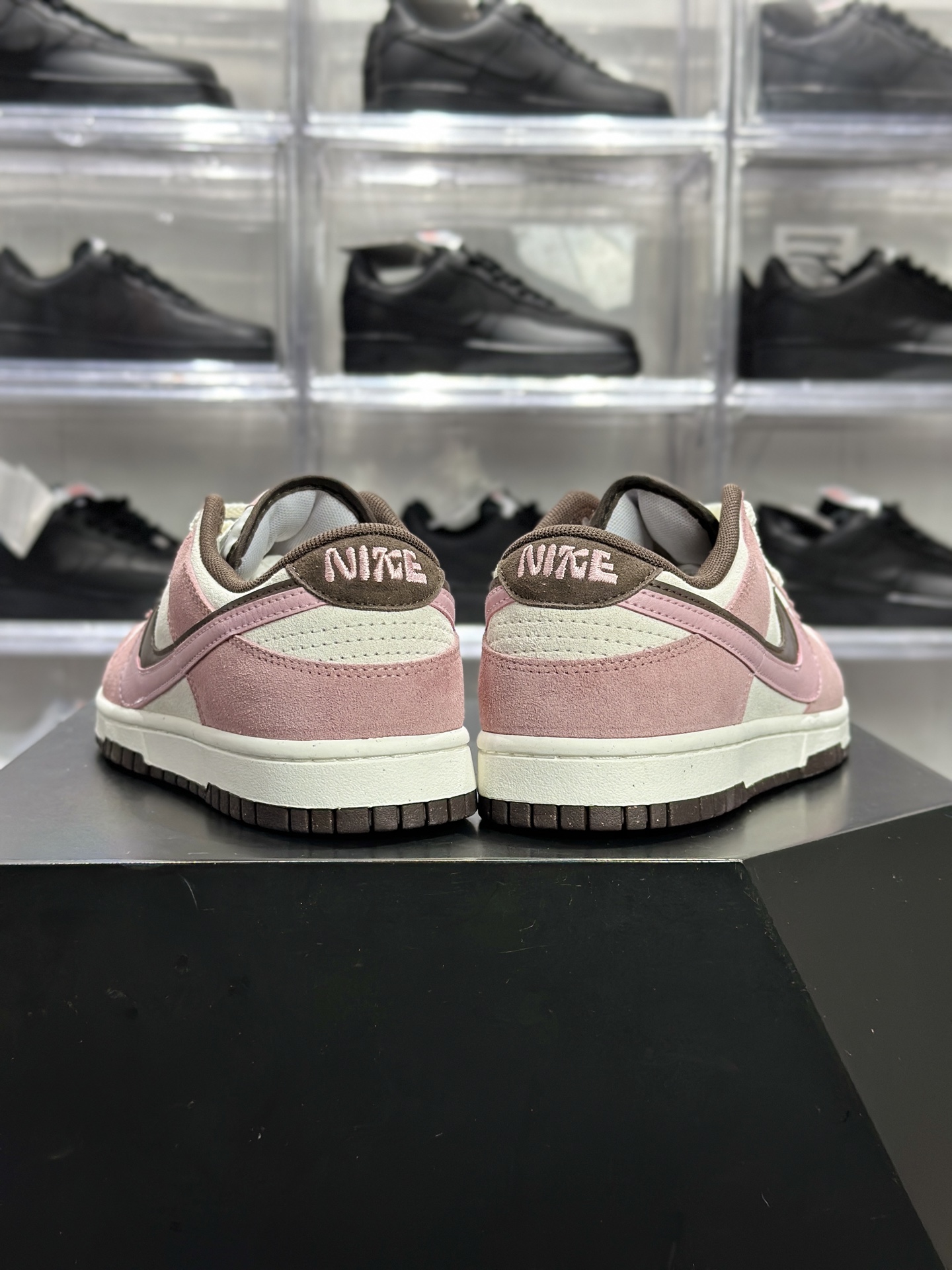Nike Dunk Low SE 粉棕双钩（草莓巧克力） HV1799-161