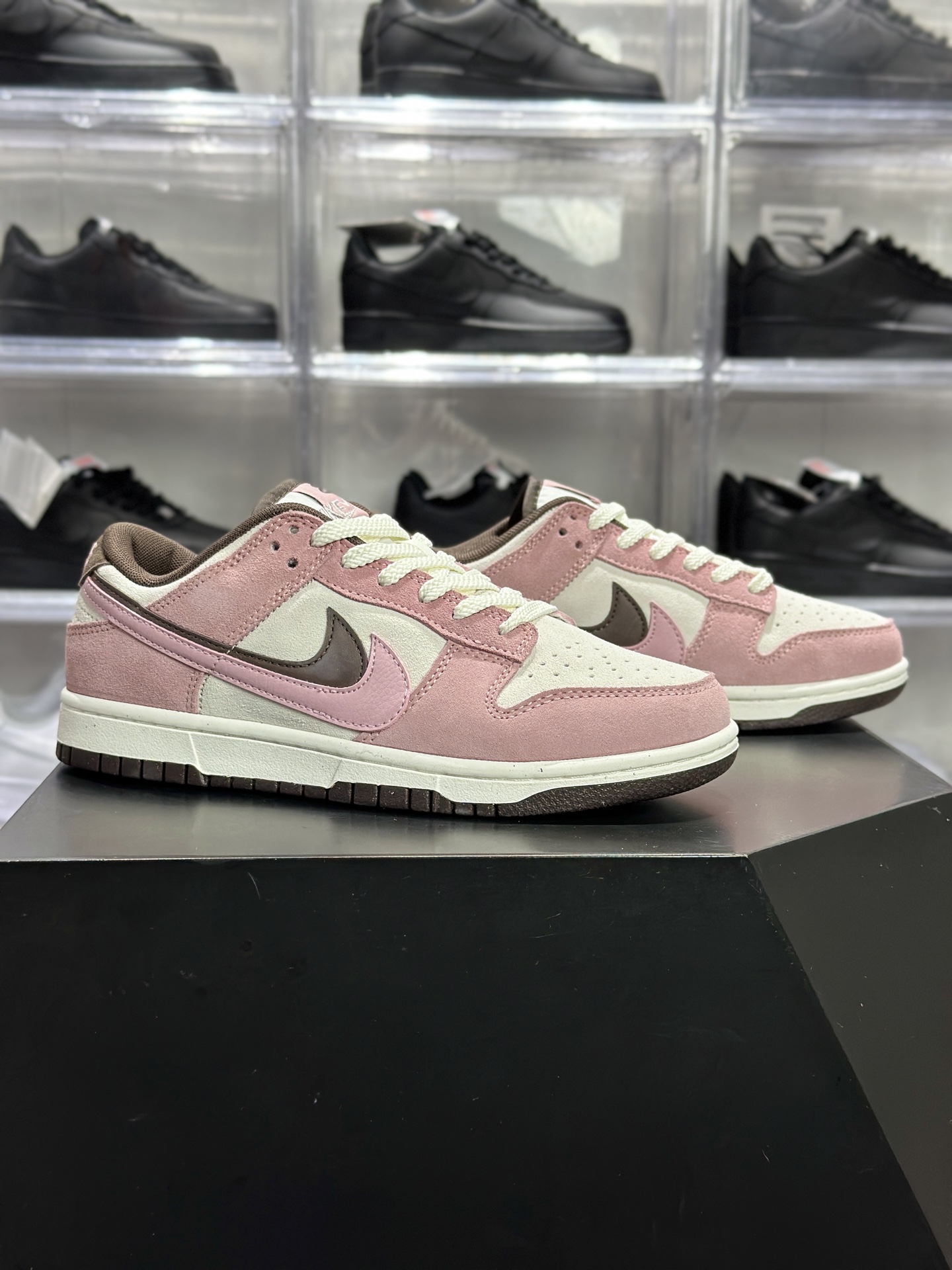 Nike Dunk Low SE 粉棕双钩（草莓巧克力） HV1799-161