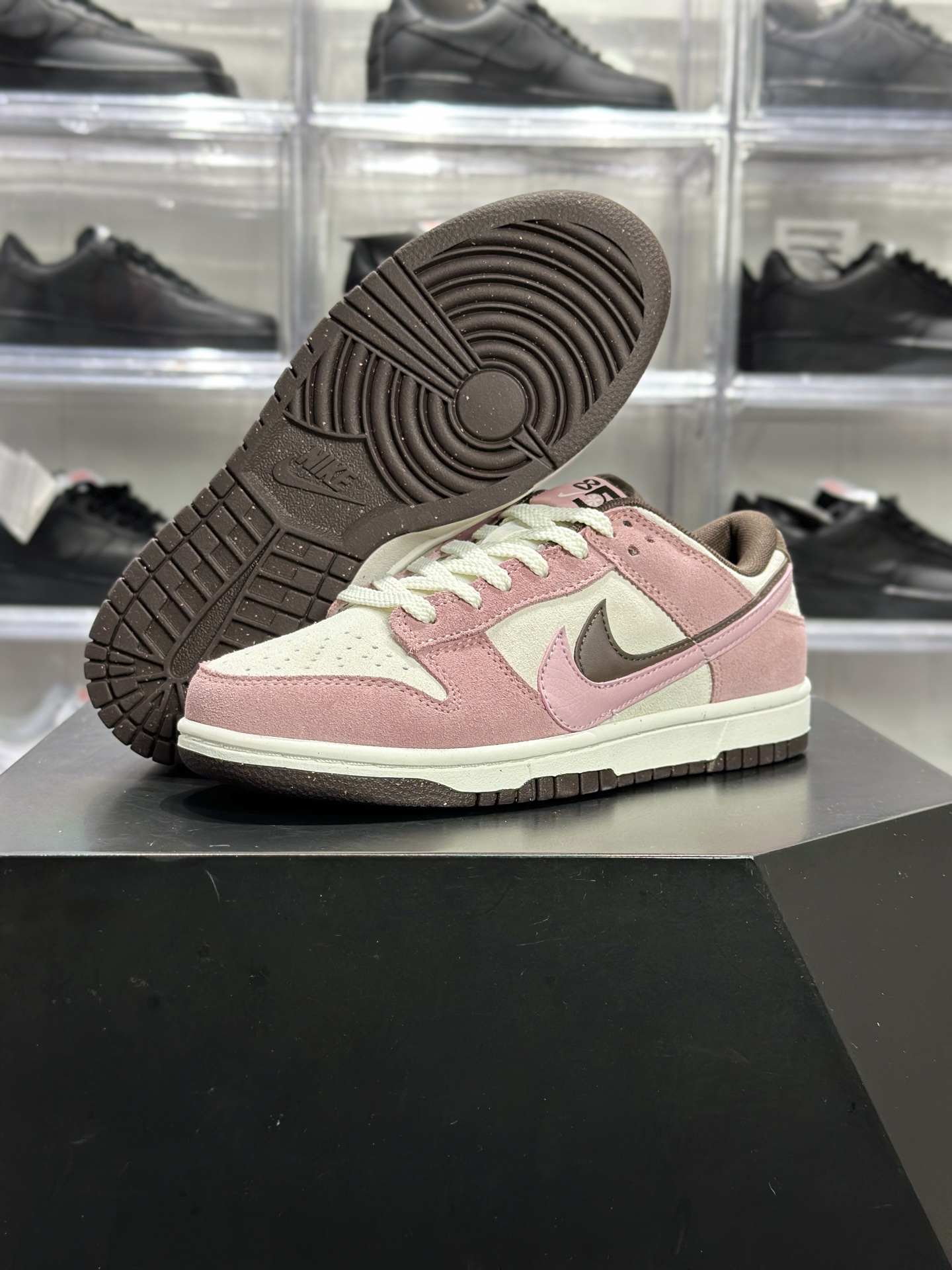 Nike Dunk Low SE 粉棕双钩（草莓巧克力） HV1799-161