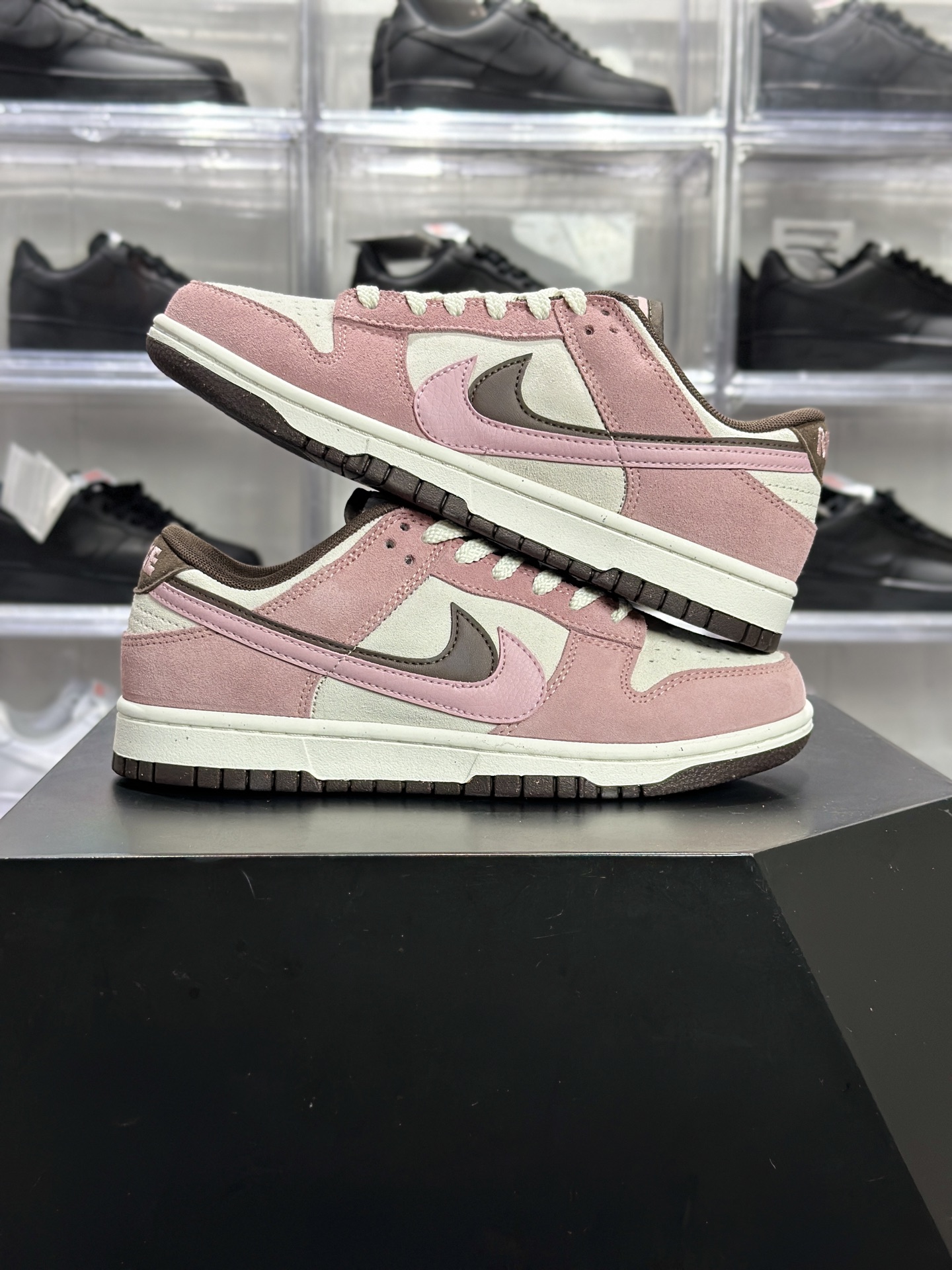 Nike Dunk Low SE 粉棕双钩（草莓巧克力） HV1799-161