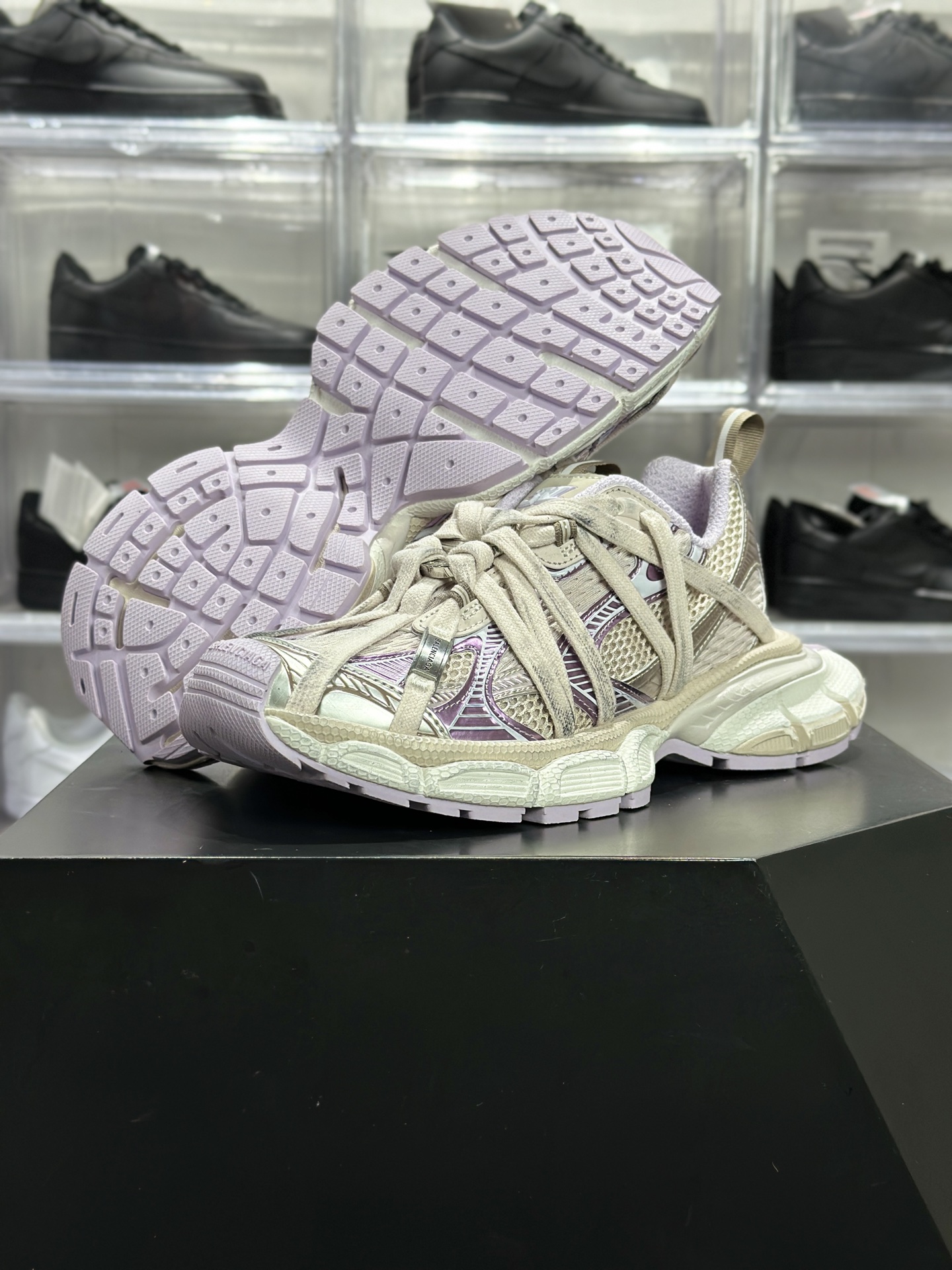 Balenciaga(巴黎世家)3XL Extreme Laces B 老爹鞋 3XL 绑带款 米白 / 棕 / 淡紫配色(Beige/Brown/Lilac) 825601 W3XCH 9250-莆田鞋,莆田鞋货源,高仿鞋,高仿鞋货源,安福档口,莆田高仿鞋,莆田鞋批发,高仿鞋批发,莆田高仿运动鞋,高仿运动鞋,莆田运动鞋 Balenciaga(巴黎世家)3XL Extreme Laces B 老爹鞋 3XL 绑带款 米白 / 棕 / 淡紫配色(Beige/Brown/Lilac) 825601 W3XCH 9250