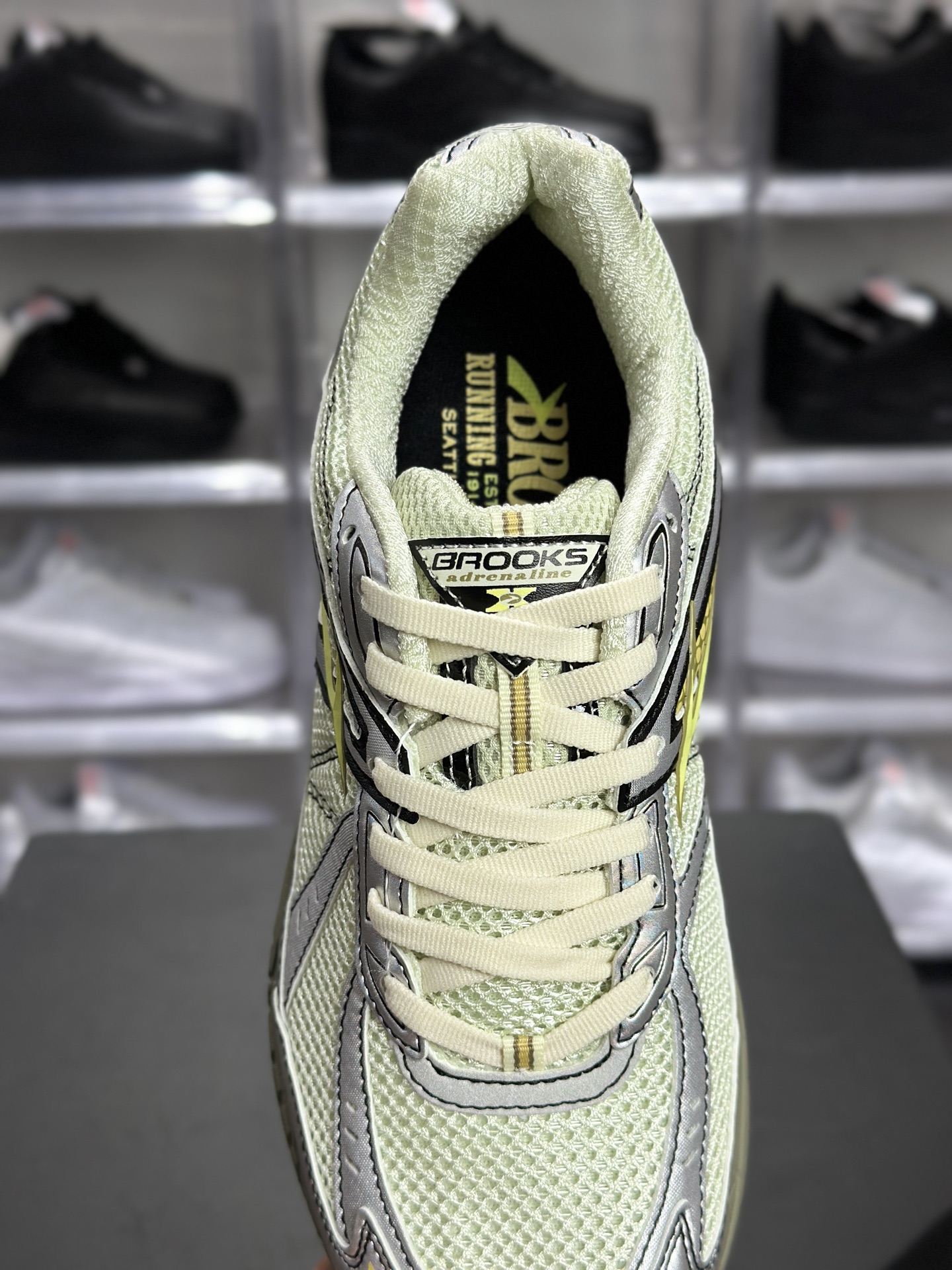 180 Brooks Adrenaline GTS 10 复古跑鞋 布鲁克斯 GTS10 银黄绿复古跑鞋 Y2K 千禧老爹鞋 100058 1D 096
