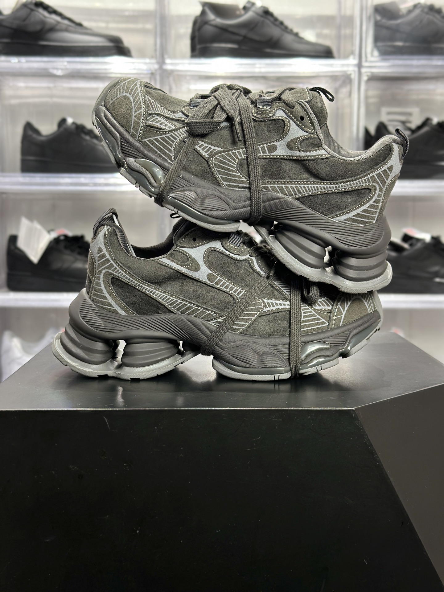 权威实拍 NP626813 新货GG-CC 深灰配色厚底复古老爹鞋 G25X8557B-Top High Quatity Cheap Sneakers Fashion Clothing Clothes Bags handbags Shoes of all Brand wholesale With The best Quality And Beautiful Price from China Factory Chinese suppliers wholesaler seller 权威实拍 NP626813 新货GG-CC 深灰配色厚底复古老爹鞋 G25X8557B