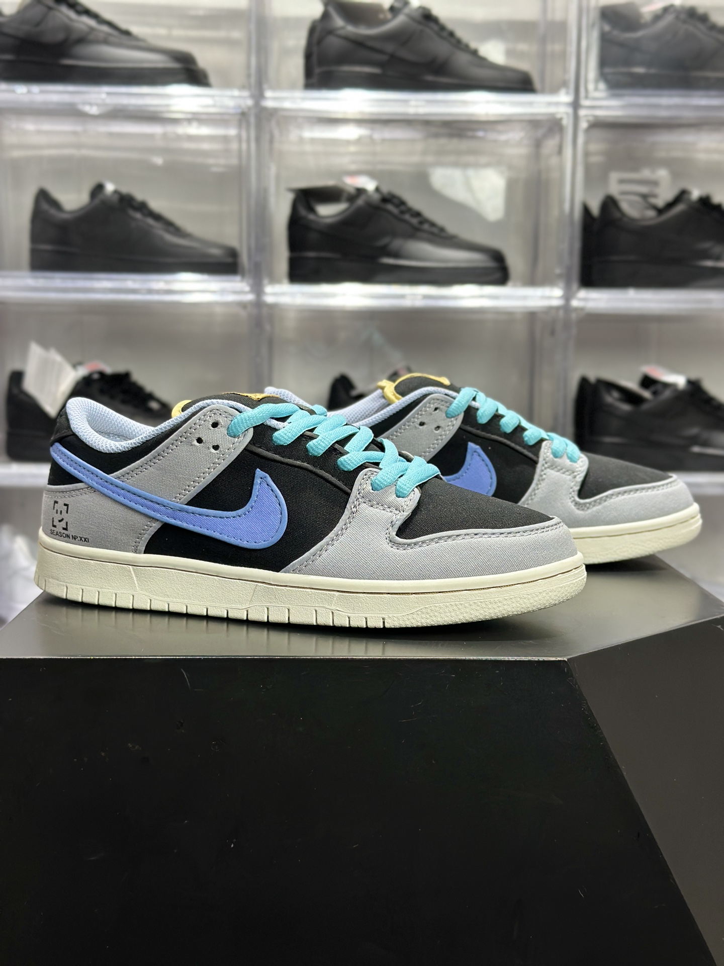 Nike SB Dunk Low 黑灰蓝配色 FN5880-001