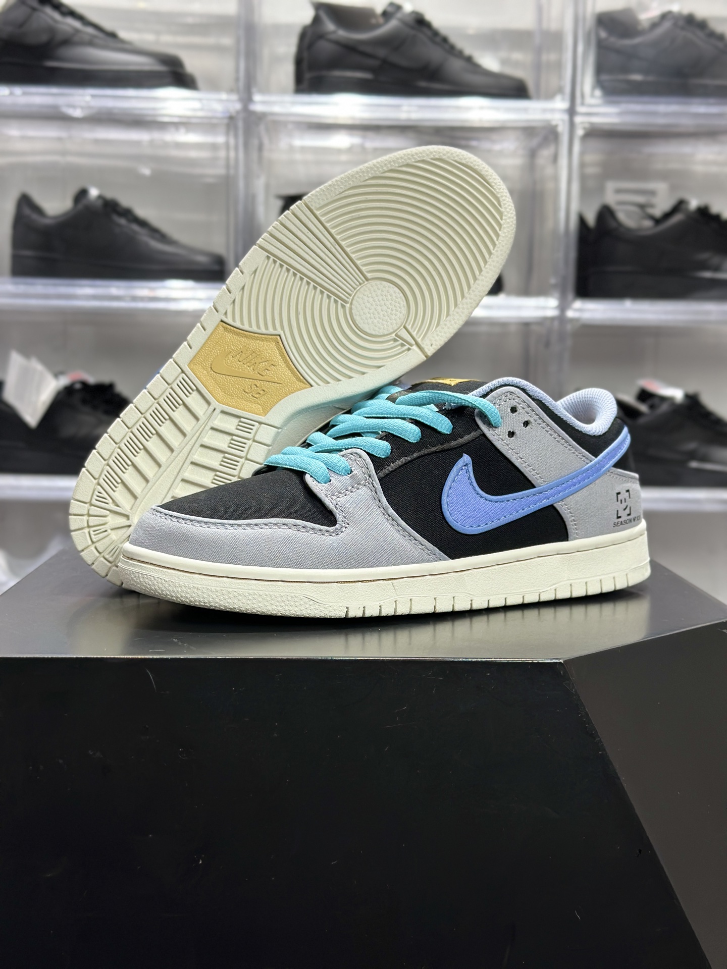 Nike SB Dunk Low 黑灰蓝配色 FN5880-001