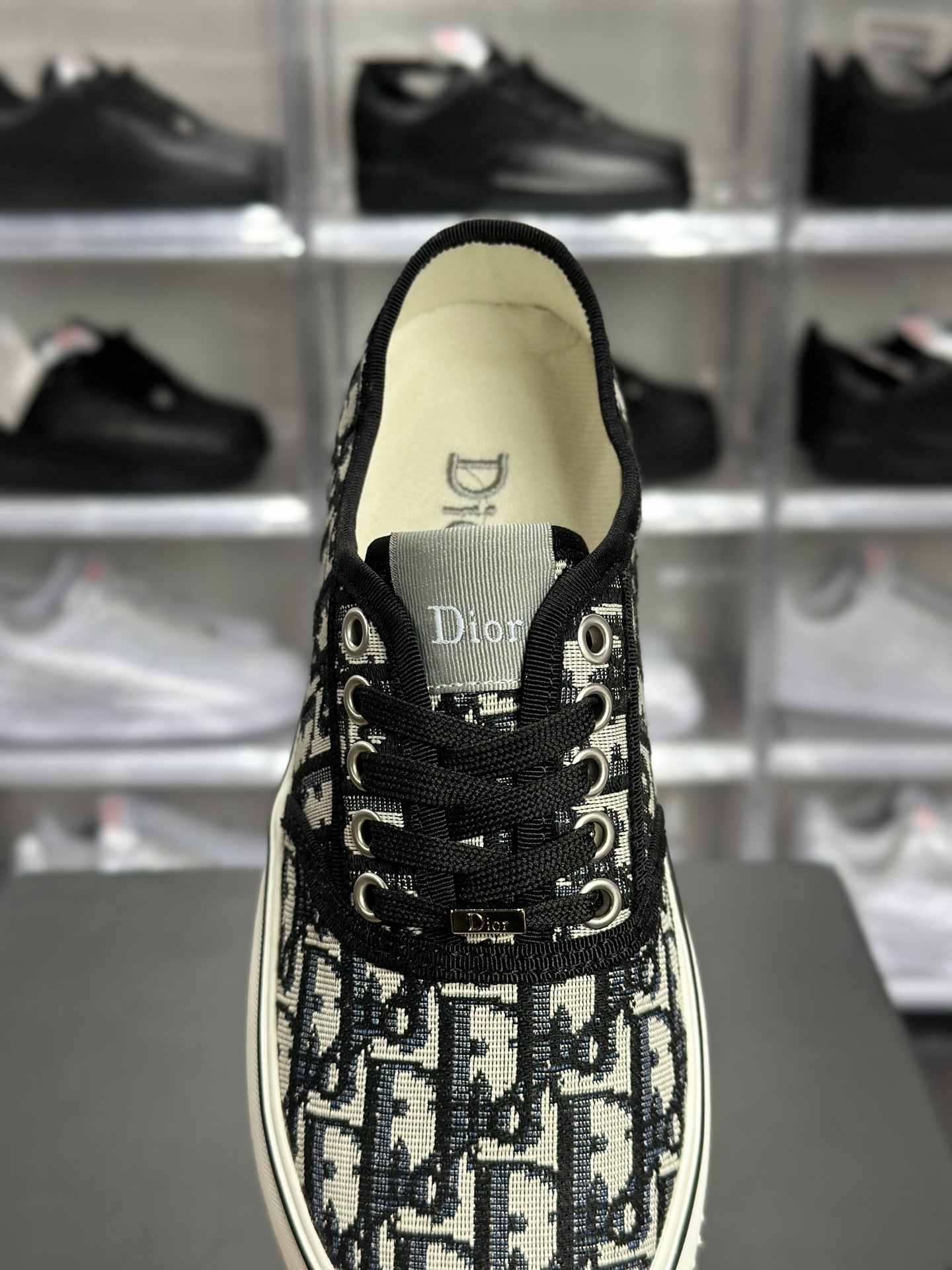 权威实拍 NP626694 新货迪奥 Dior Walk'n'Dior Oblique 低帮帆布鞋 经典黑灰老花款 经典 Dior Oblique 老花帆布低帮板鞋-Top High Quatity Cheap Sneakers Fashion Clothing Clothes Bags handbags Shoes of all Brand wholesale With The best Quality And Beautiful Price from China Factory Chinese suppliers wholesaler seller 权威实拍 NP626694 新货迪奥 Dior Walk'n'Dior Oblique 低帮帆布鞋 经典黑灰老花款 经典 Dior Oblique 老花帆布低帮板鞋