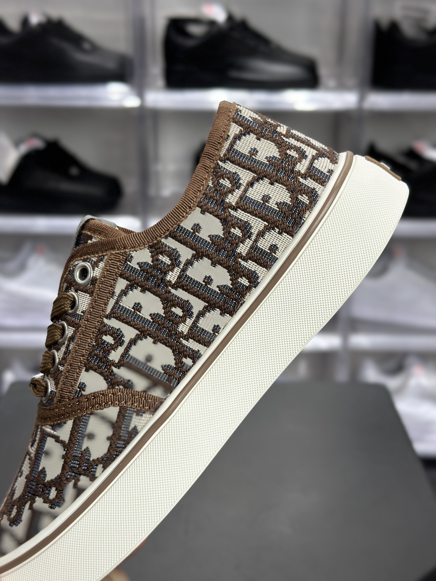 权威实拍 NP626696 新货迪奥 Dior Walk'n'Dior Oblique 低帮帆布鞋 经典棕老花款-Top High Quatity Cheap Sneakers Fashion Clothing Clothes Bags handbags Shoes of all Brand wholesale With The best Quality And Beautiful Price from China Factory Chinese suppliers wholesaler seller 权威实拍 NP626696 新货迪奥 Dior Walk'n'Dior Oblique 低帮帆布鞋 经典棕老花款