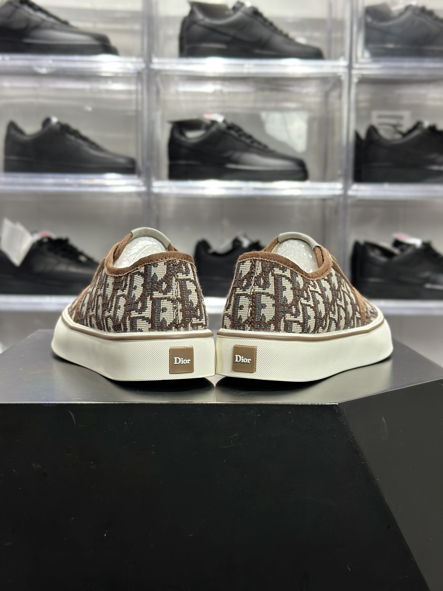 权威实拍 NP626696 新货迪奥 Dior Walk'n'Dior Oblique 低帮帆布鞋 经典棕老花款-Top High Quatity Cheap Sneakers Fashion Clothing Clothes Bags handbags Shoes of all Brand wholesale With The best Quality And Beautiful Price from China Factory Chinese suppliers wholesaler seller 权威实拍 NP626696 新货迪奥 Dior Walk'n'Dior Oblique 低帮帆布鞋 经典棕老花款