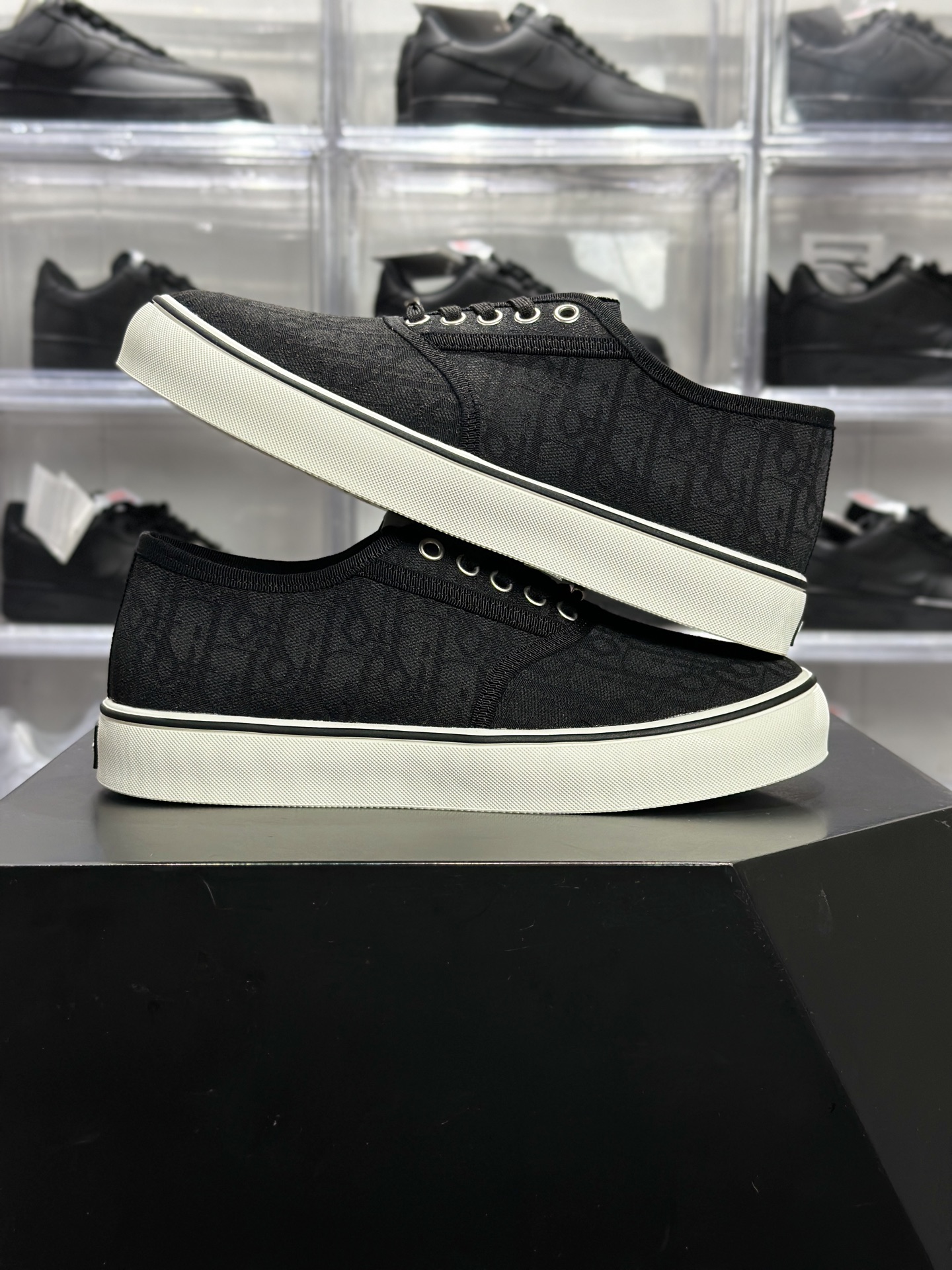 权威实拍 NP626697 新货迪奥 Dior Walk'n'Dior Oblique 低帮帆布鞋 纯黑老花款 经典 Dior Oblique 纯黑老花帆布低帮板鞋-Top High Quatity Cheap Sneakers Fashion Clothing Clothes Bags handbags Shoes of all Brand wholesale With The best Quality And Beautiful Price from China Factory Chinese suppliers wholesaler seller 权威实拍 NP626697 新货迪奥 Dior Walk'n'Dior Oblique 低帮帆布鞋 纯黑老花款 经典 Dior Oblique 纯黑老花帆布低帮板鞋