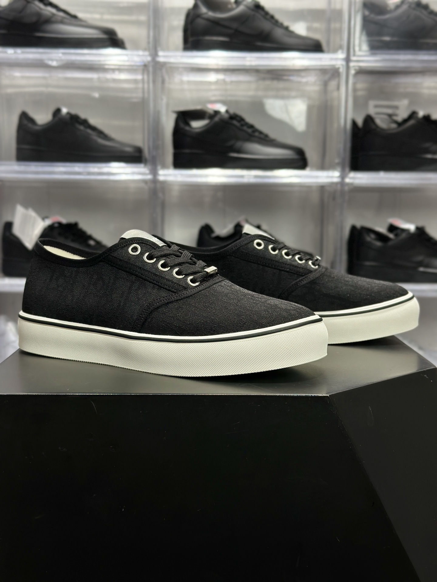 权威实拍 NP626697 新货迪奥 Dior Walk'n'Dior Oblique 低帮帆布鞋 纯黑老花款 经典 Dior Oblique 纯黑老花帆布低帮板鞋-Top High Quatity Cheap Sneakers Fashion Clothing Clothes Bags handbags Shoes of all Brand wholesale With The best Quality And Beautiful Price from China Factory Chinese suppliers wholesaler seller 权威实拍 NP626697 新货迪奥 Dior Walk'n'Dior Oblique 低帮帆布鞋 纯黑老花款 经典 Dior Oblique 纯黑老花帆布低帮板鞋