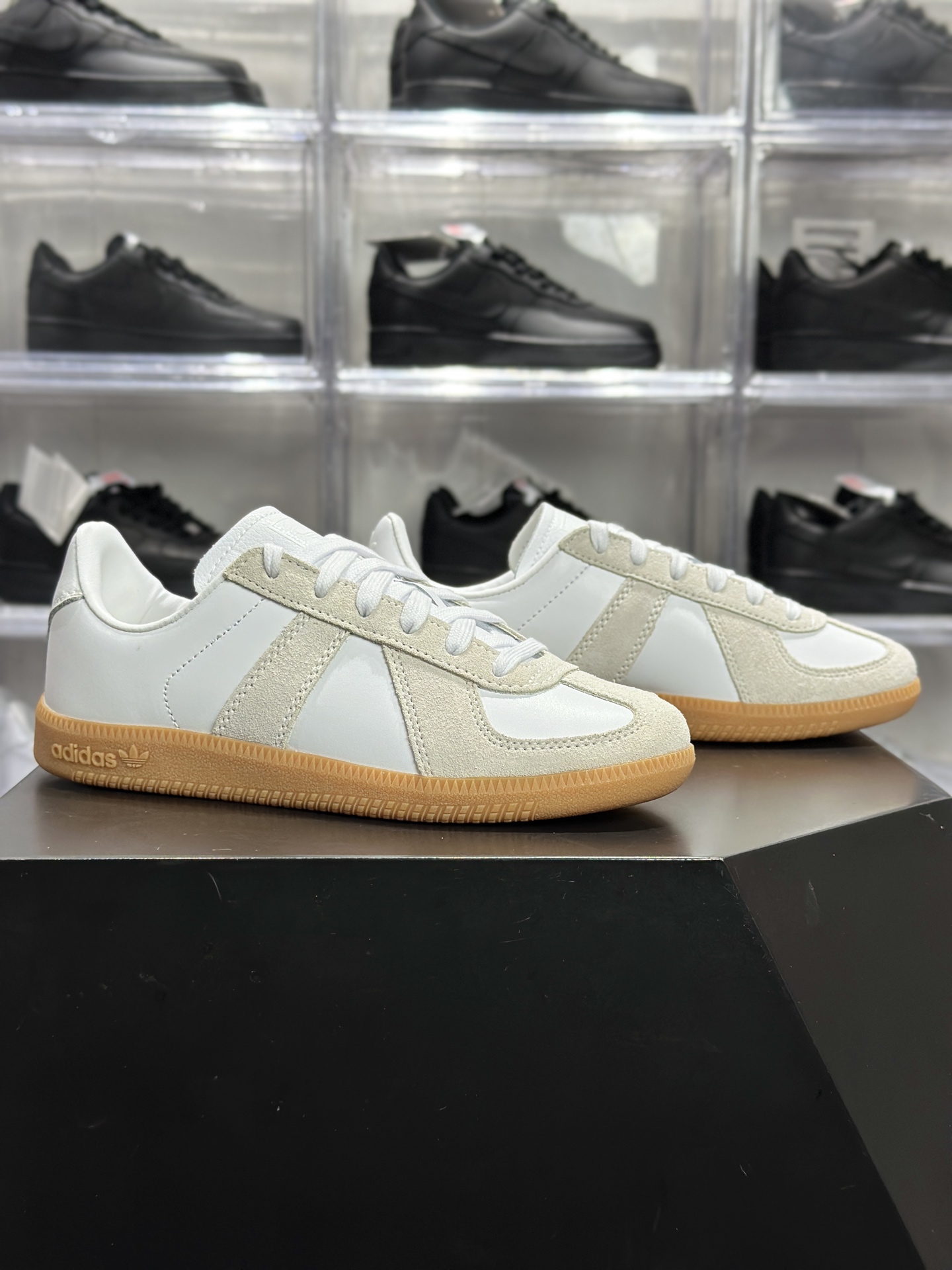 240 adidas Originals BW Army 米白灰配色 德训鞋 JR2002