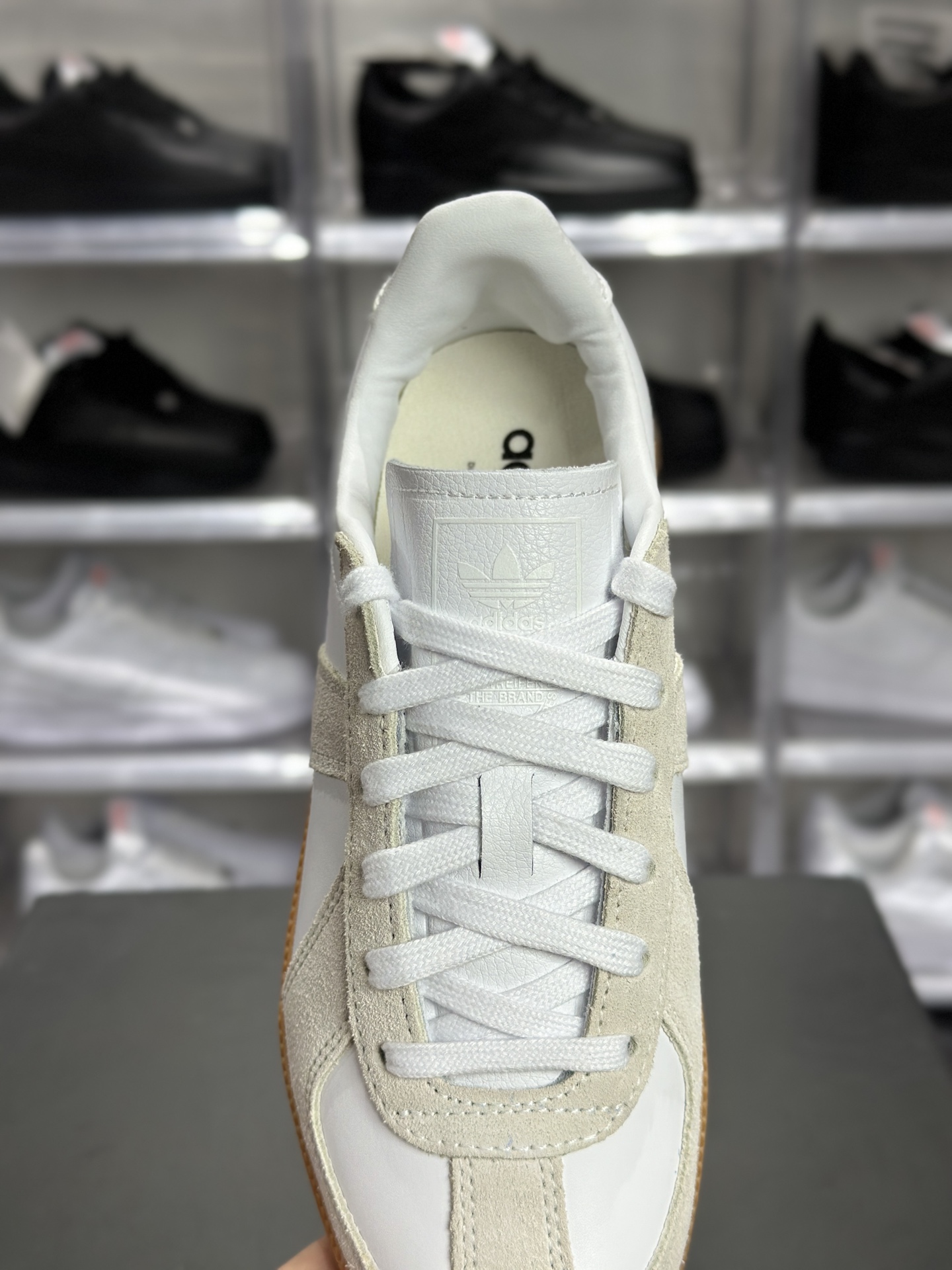 240 adidas Originals BW Army 米白灰配色 德训鞋 JR2002