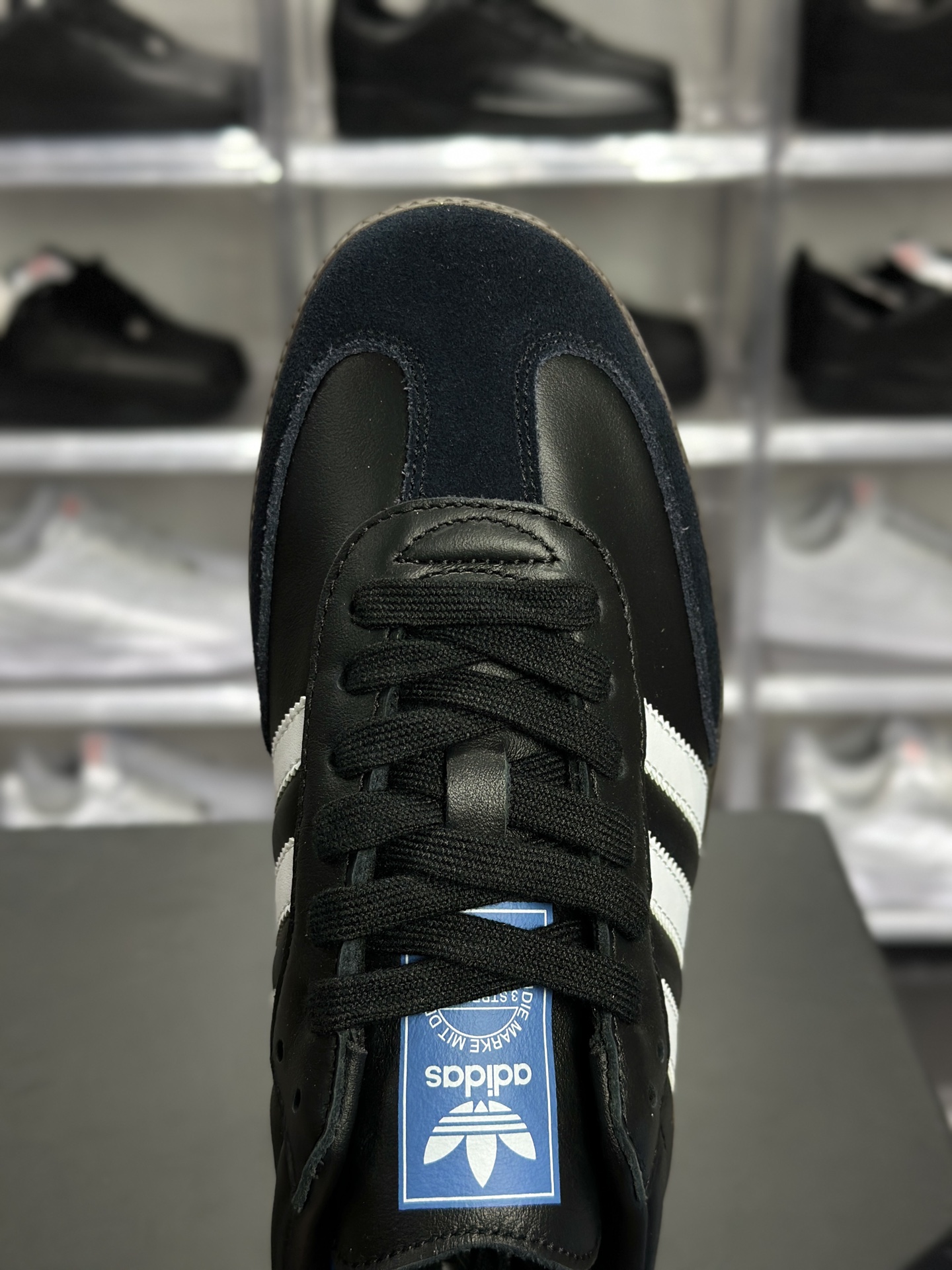 240 adidas Samba 黑白色 复古德训鞋 B75807