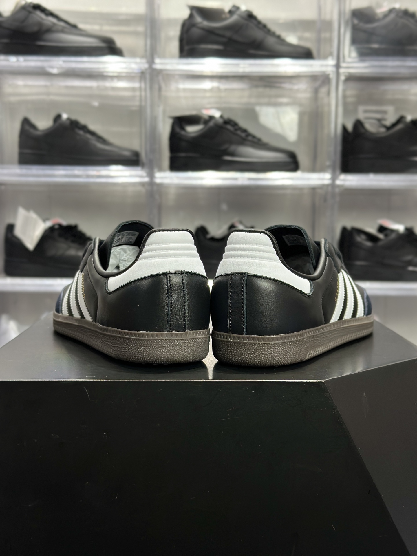 240 adidas Samba 黑白色 复古德训鞋 B75807