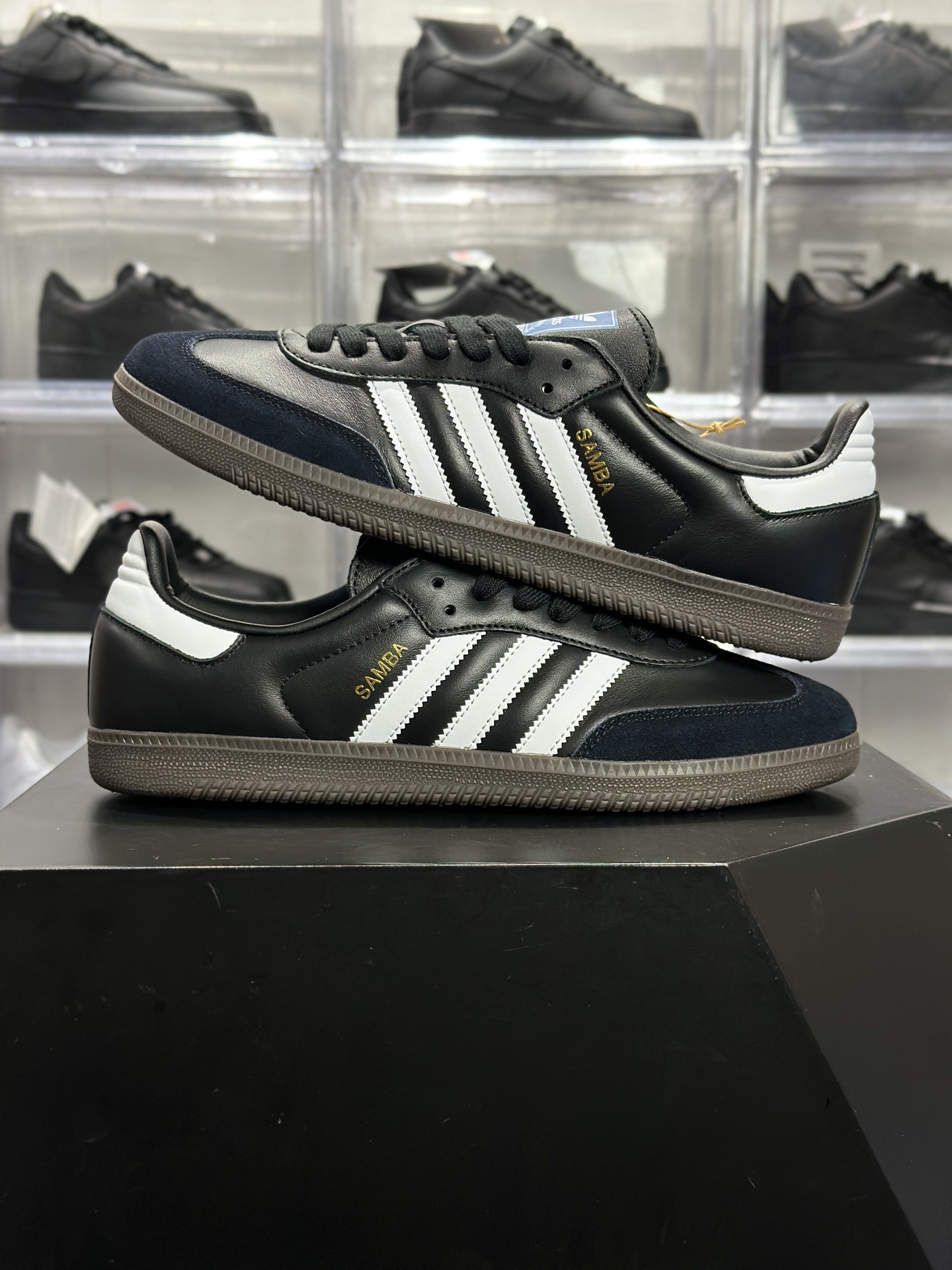 240 adidas Samba 黑白色 复古德训鞋 B75807