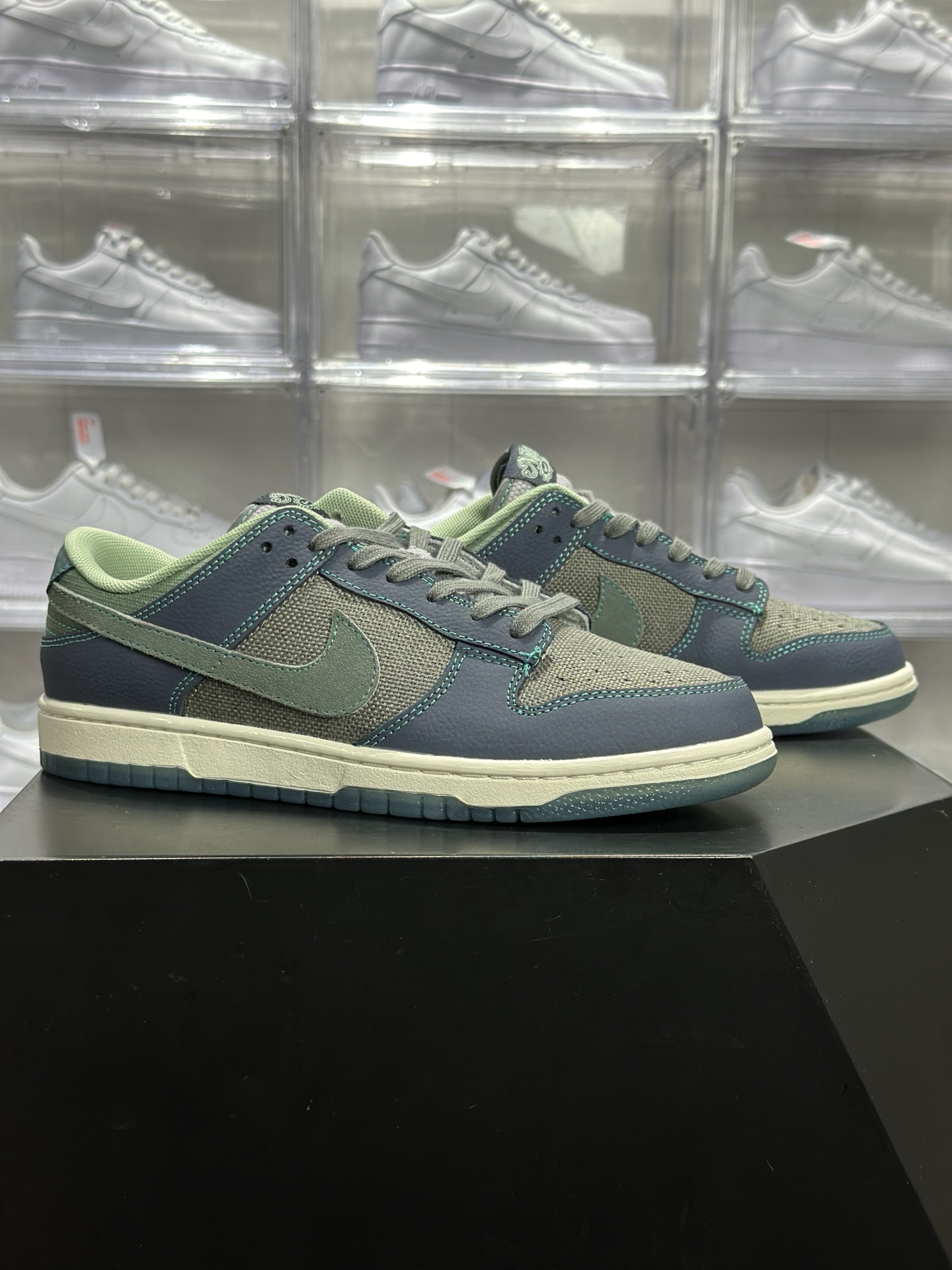 Nike Dunk Low「蓝绿拼接」款 IH1942-002-Top High Quatity Cheap Sneakers Fashion Clothing Clothes Bags handbags Shoes of all Brand wholesale With The best Quality And Beautiful Price from China Factory Chinese suppliers wholesaler seller Nike Dunk Low「蓝绿拼接」款 IH1942-002