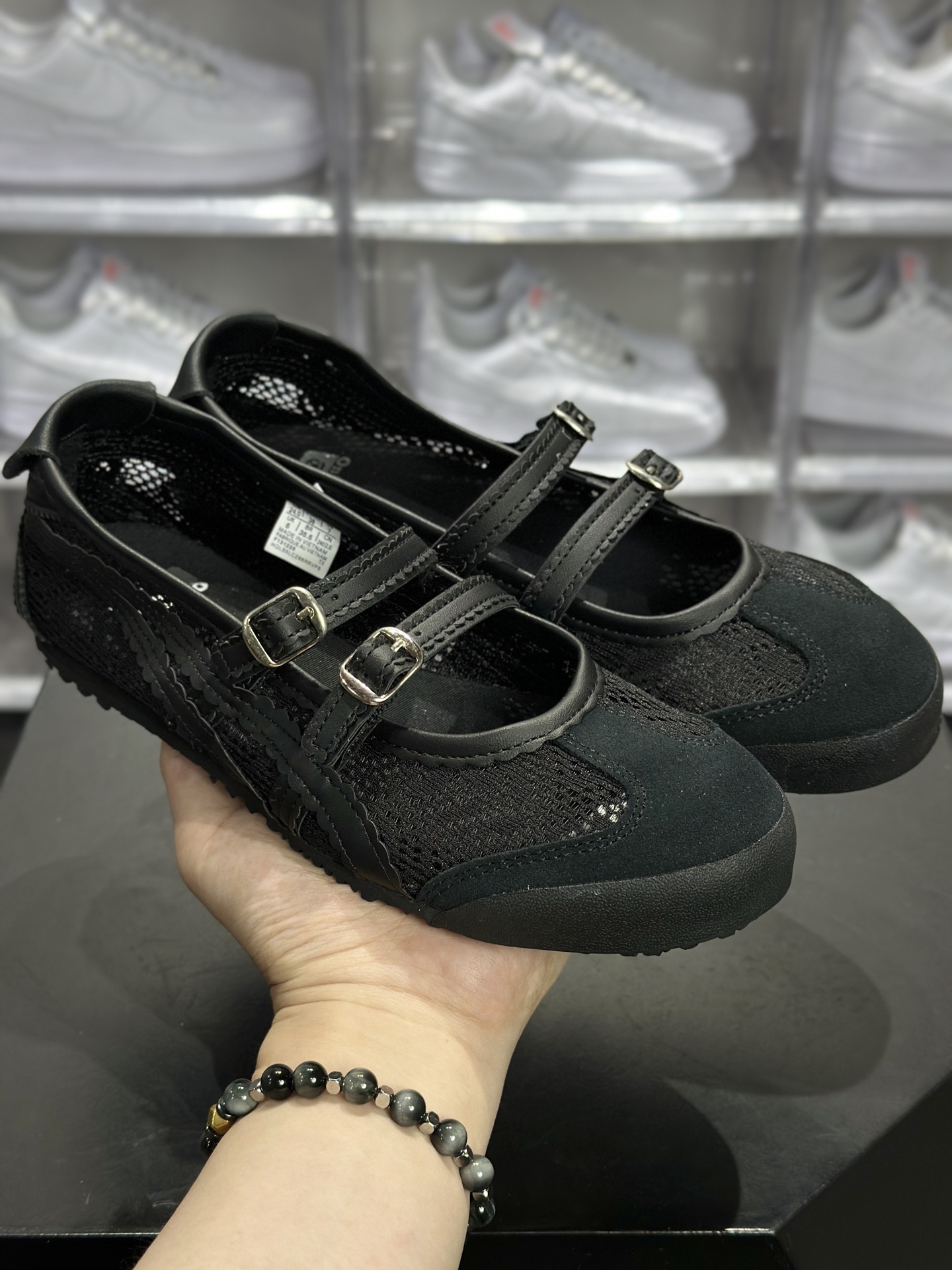 Onitsuka Tiger(鬼冢虎)Mexico 66 TGRS 网面玛丽珍鞋 1182A705-001 纯黑配色款 Onitsuka Tiger(鬼冢虎)Mexico 66 TGRS 网面玛丽珍鞋 1182A705-001 纯黑配色款
